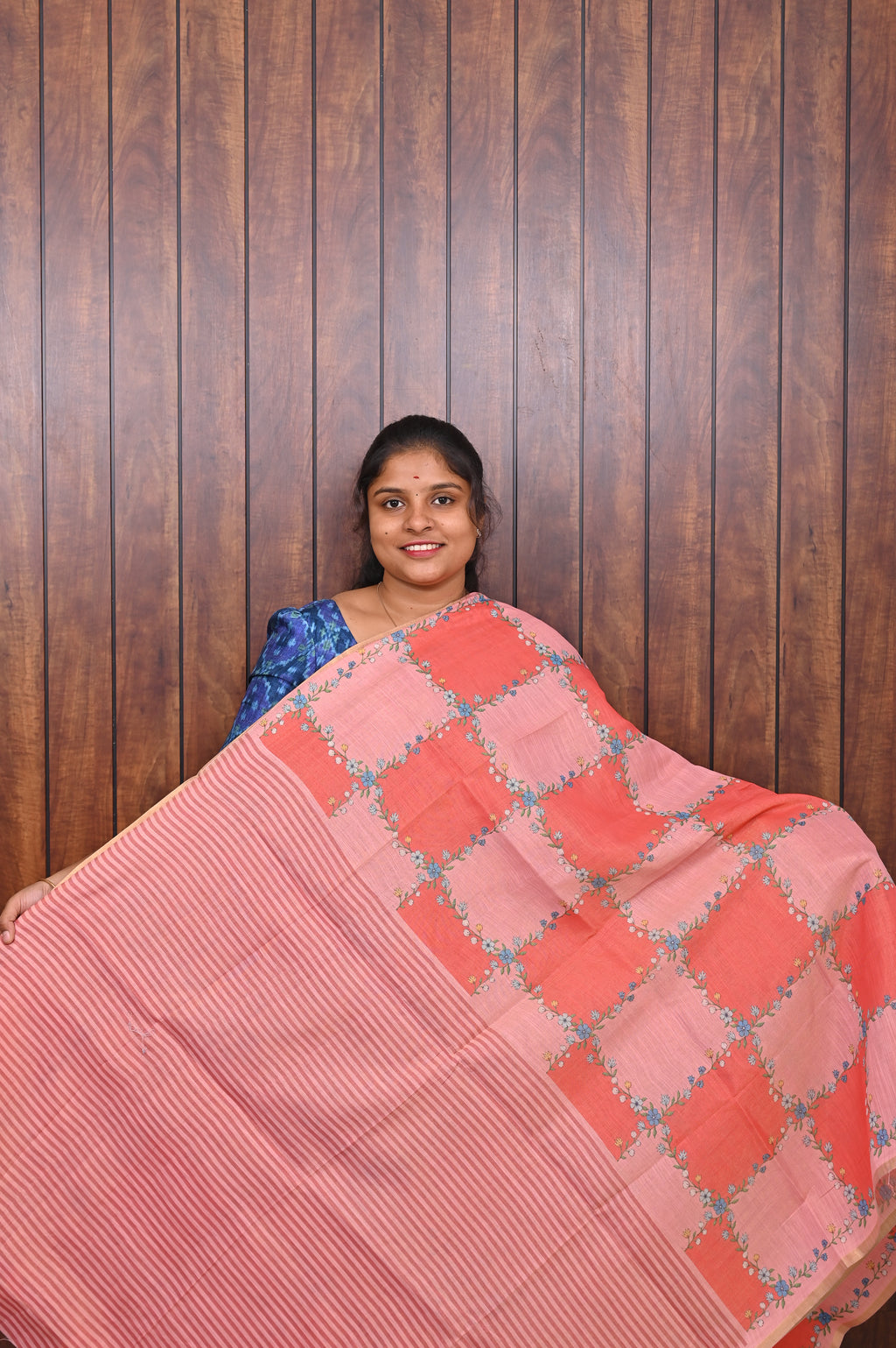 Budget Friendly Saree SLM-BFR-0003 - Coral red patchwork pattern - second view