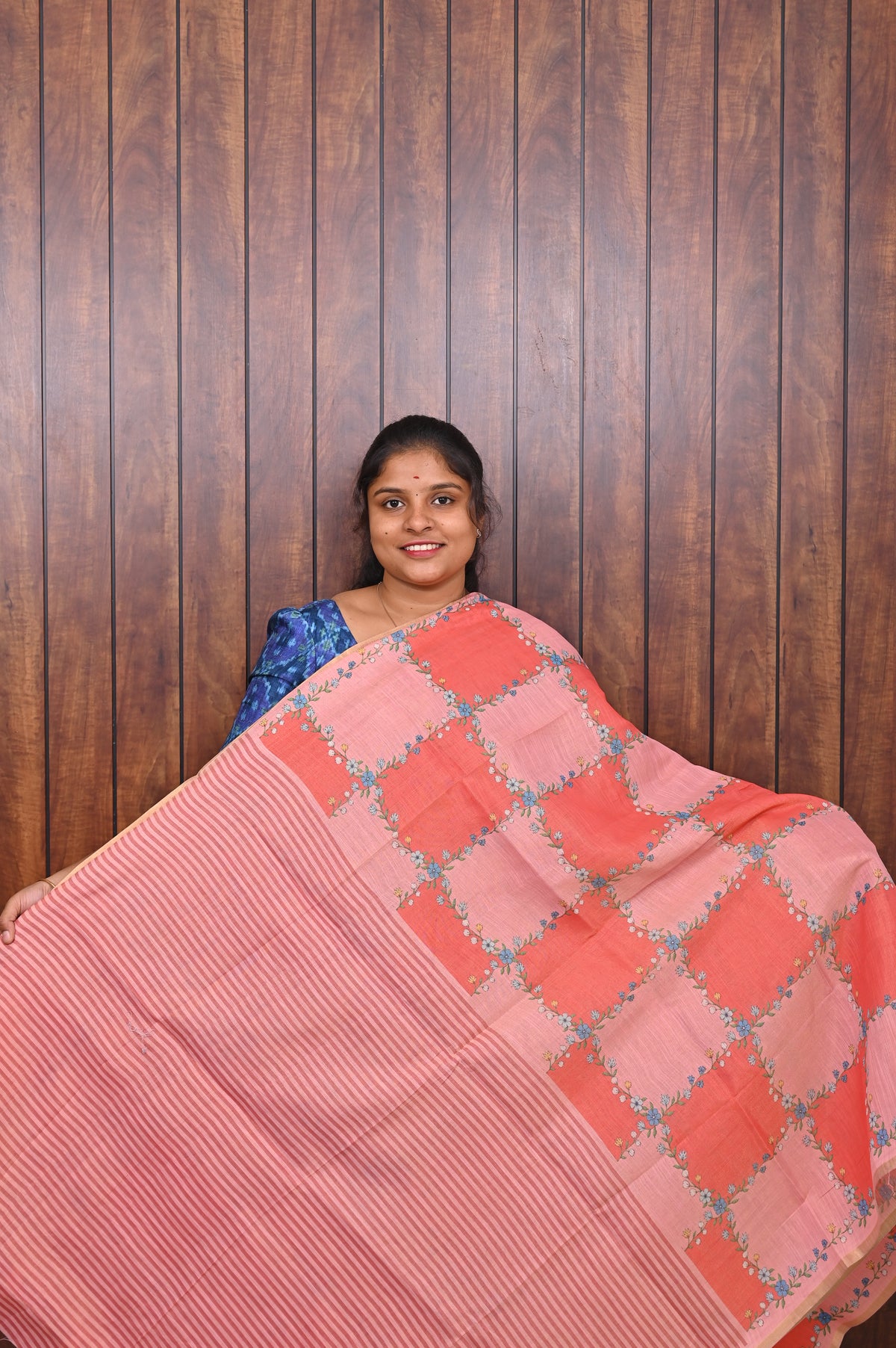 Budget Friendly Saree SLM-BFR-0003 - Coral red patchwork pattern - second view