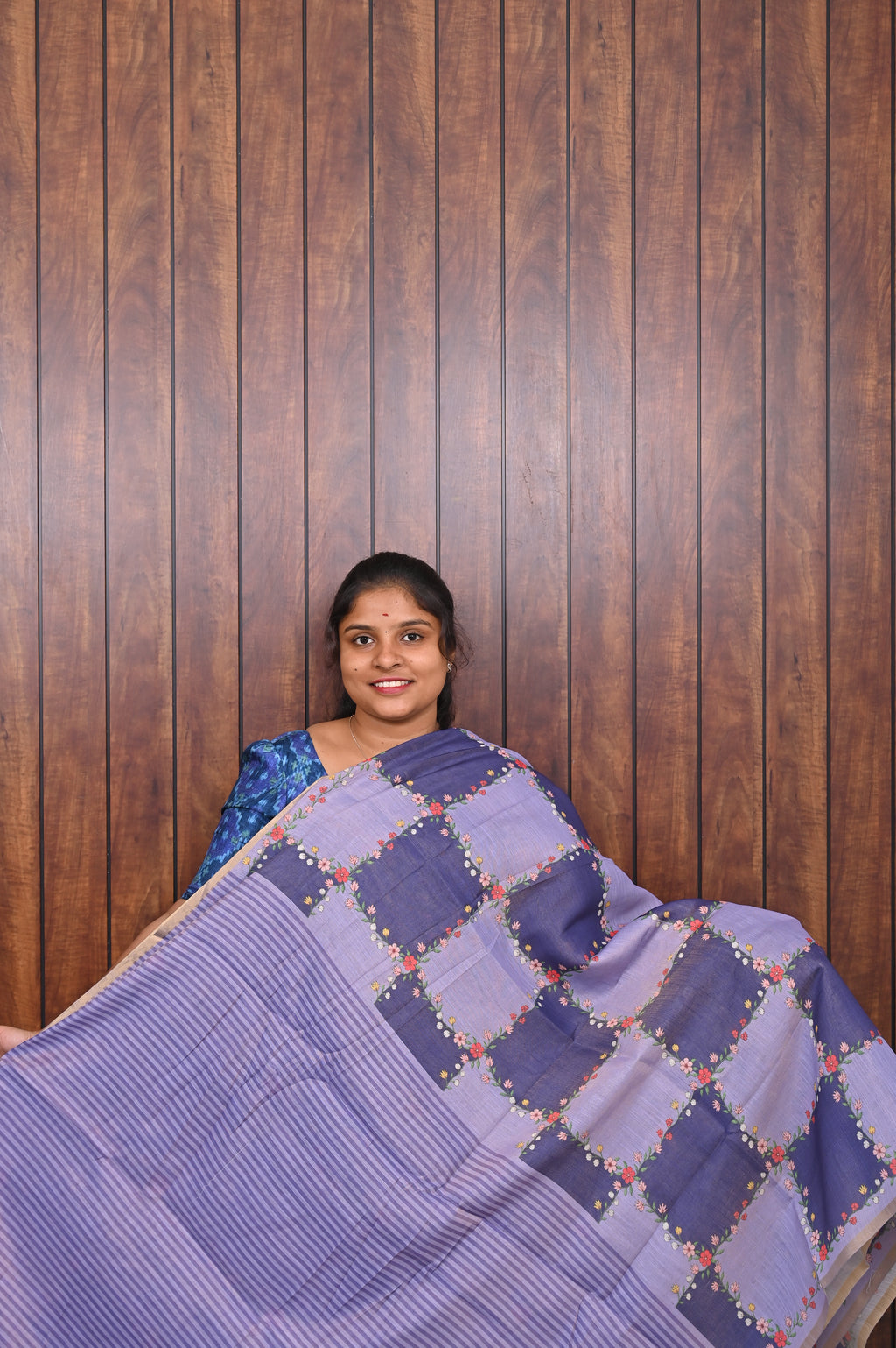 Budget Friendly Saree SLM-BFR-0008 - Lavender and navy patchwork pattern - second view