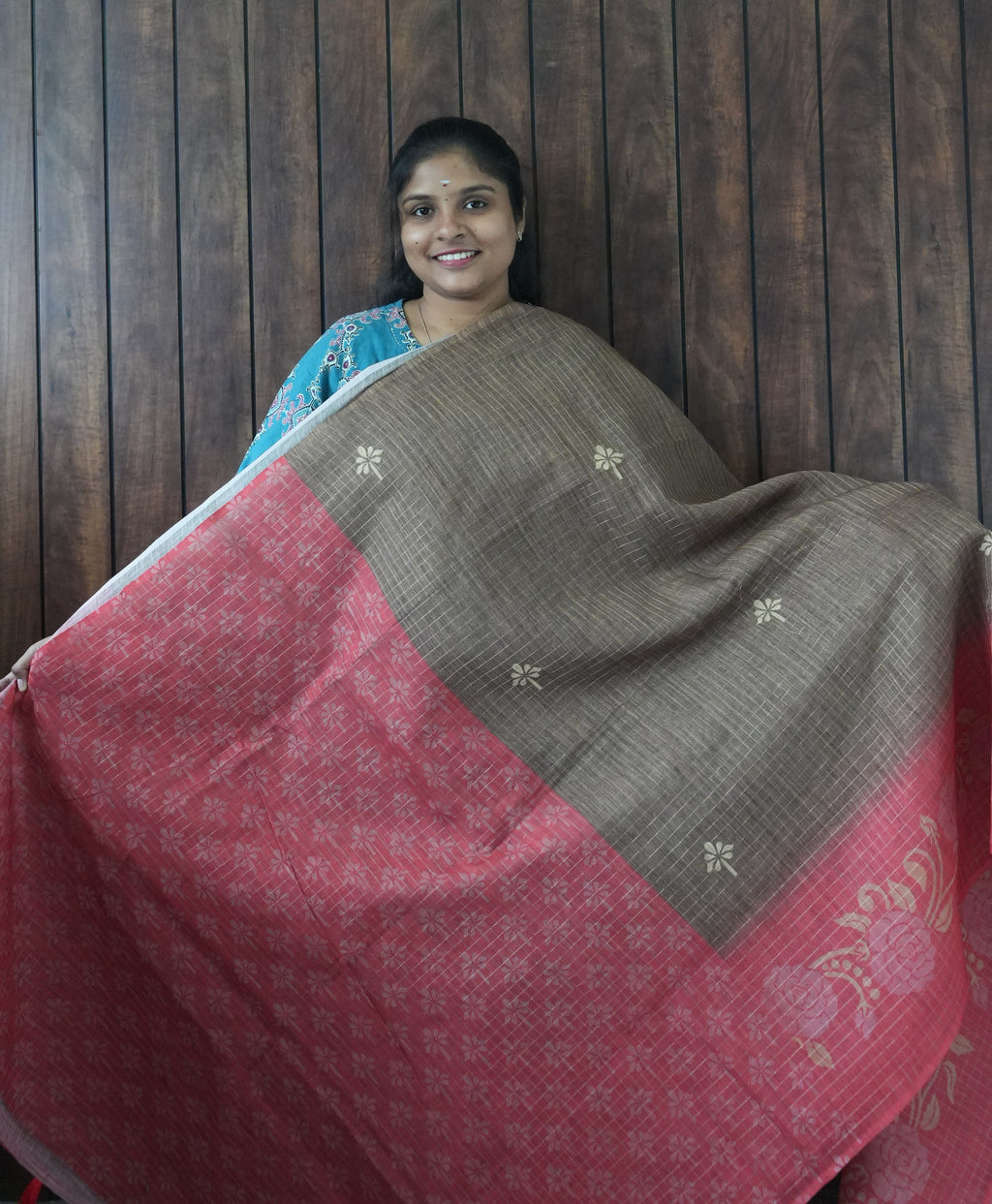 Budget Friendly Saree SLM-BFR-0020 - Taupe grey with a coral floral border - second view