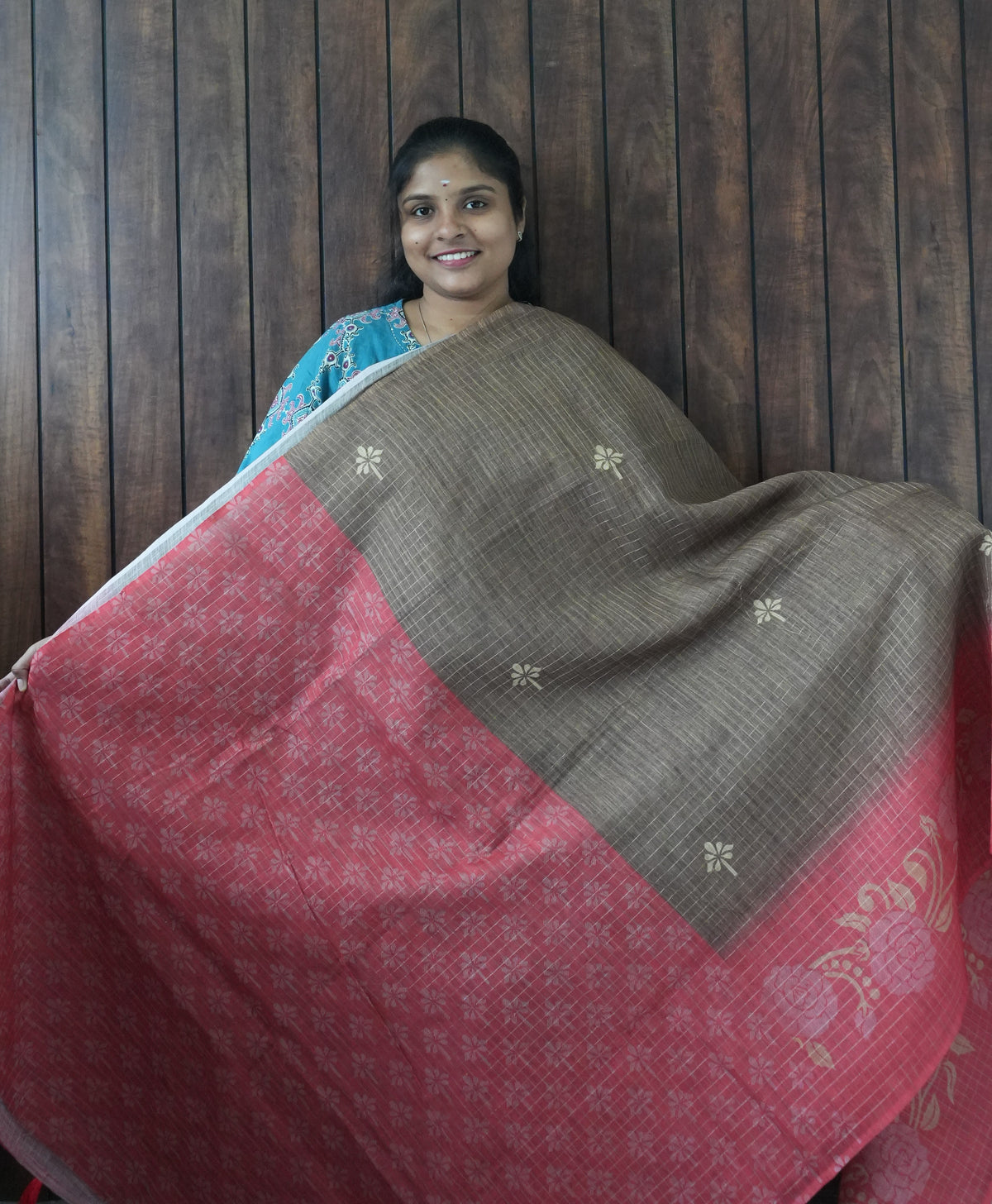 Budget Friendly Saree SLM-BFR-0020 - Taupe grey with a coral floral border - second view