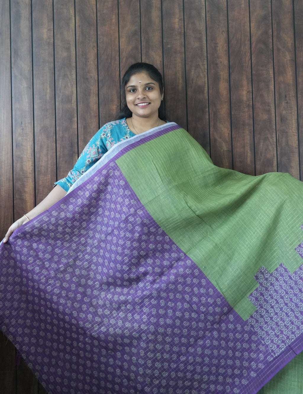 Budget Friendly Saree SLM-BFR-0038 - Green with a lavender patterned body - second view
