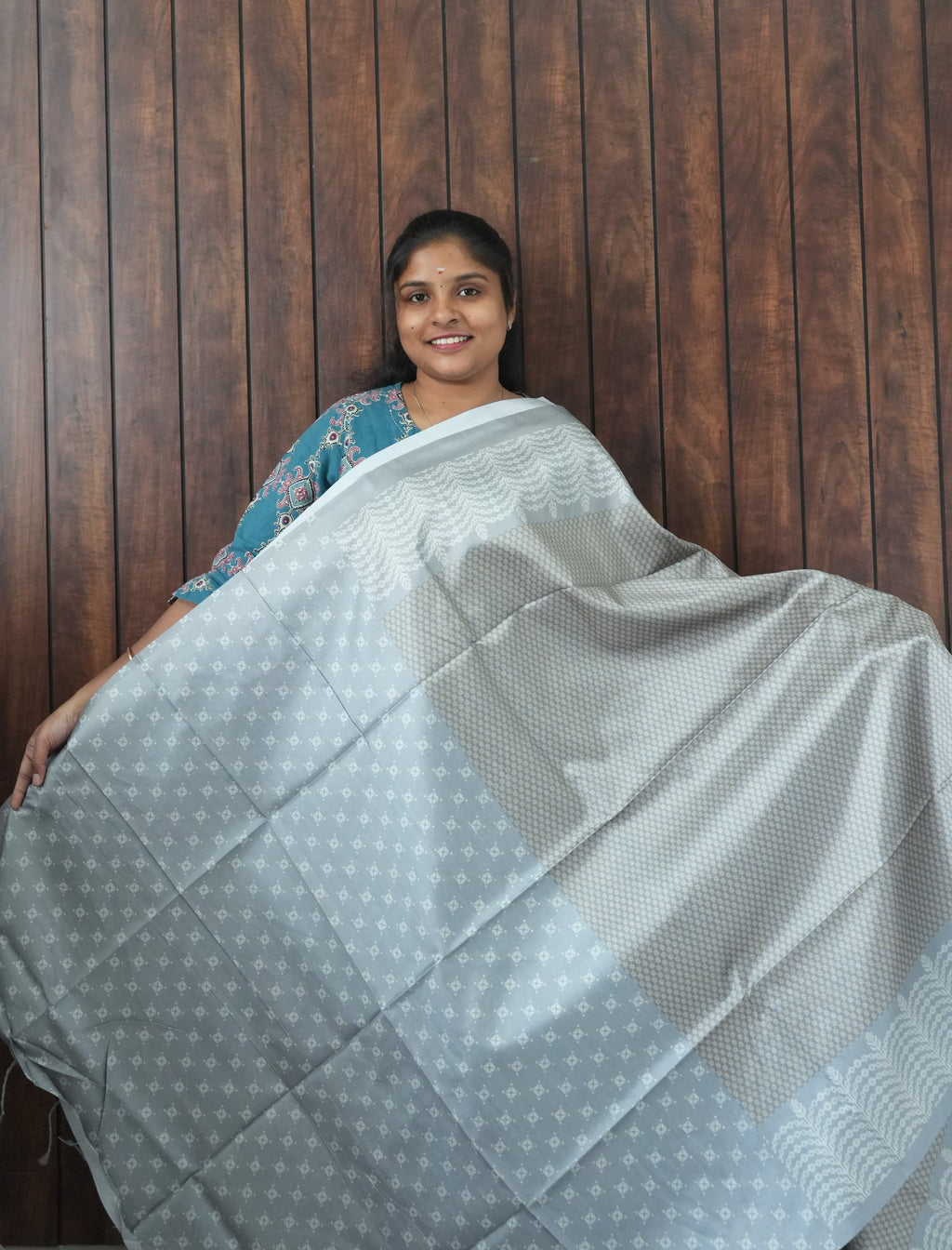 Budget Friendly Saree SLM-BFR-0052 - Silver grey with a light border - second view