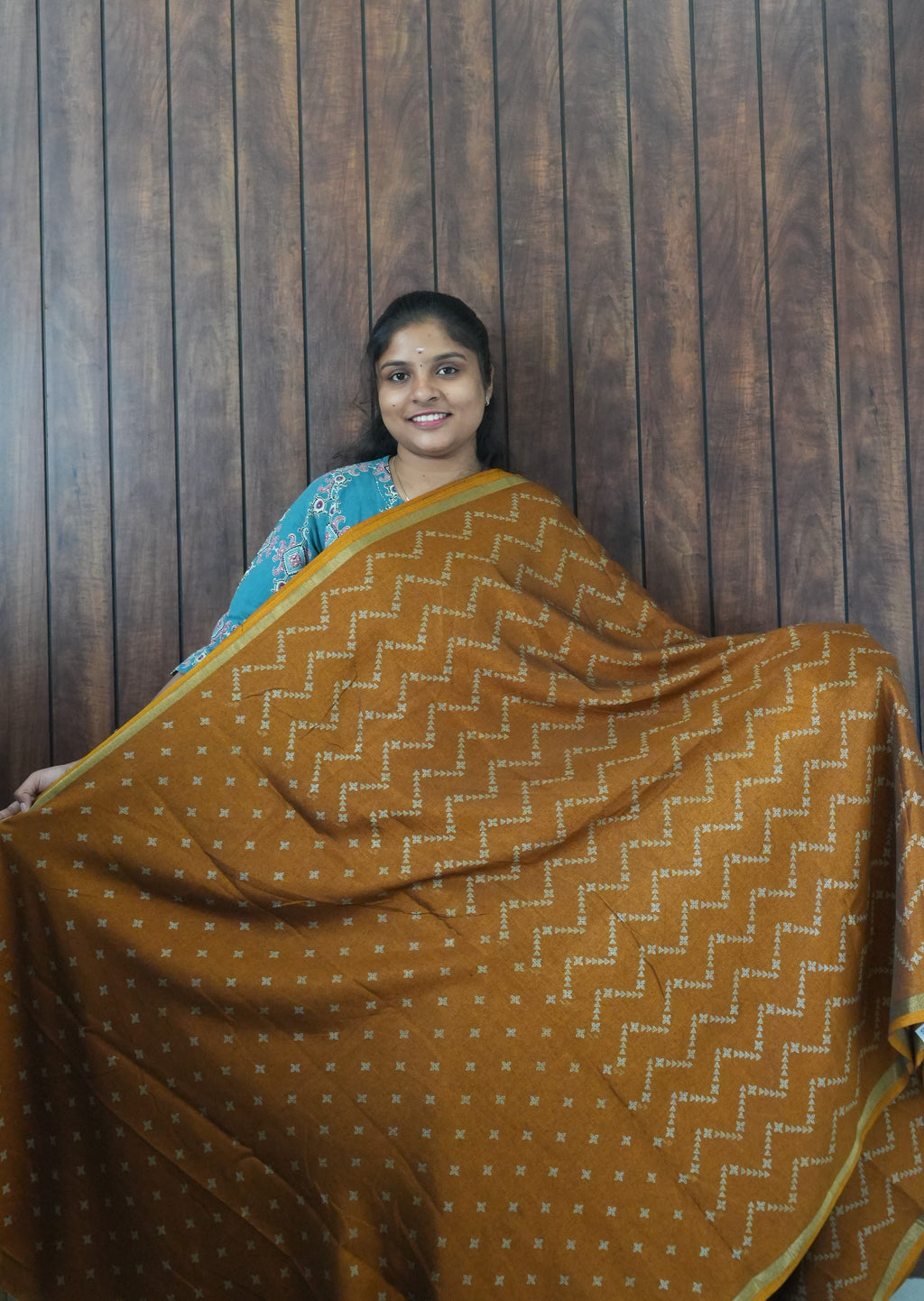 Budget Friendly Saree SLM-BFR-0058 - Mustard with a zigzag print - second view