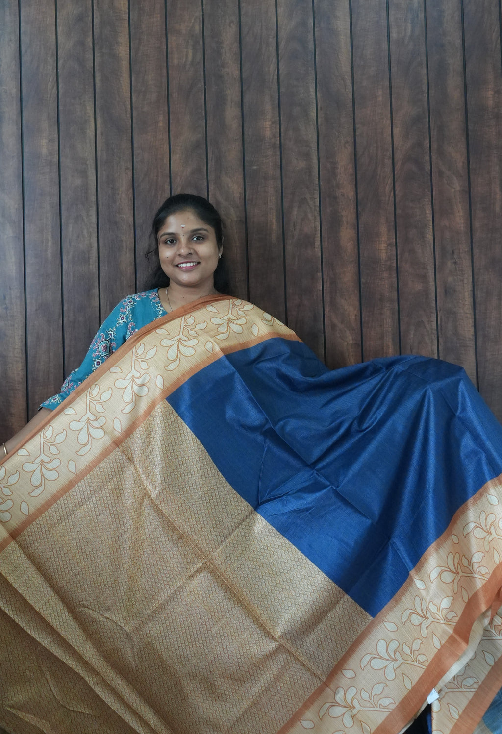 Budget Friendly Saree SLM-BFR-0069 - Navy blue with a beige floral border - second view