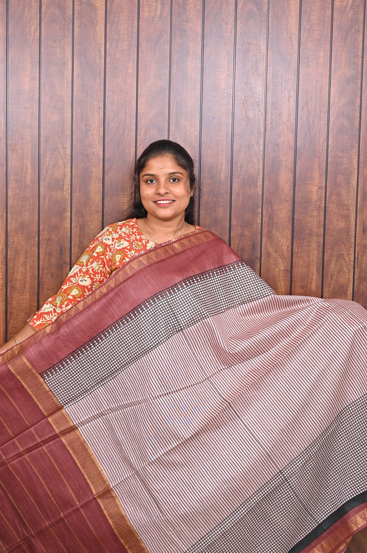 Baswada Cotton Saree SLM-BSW-0004 - Pale pink checks with a maroon pallu - front view
