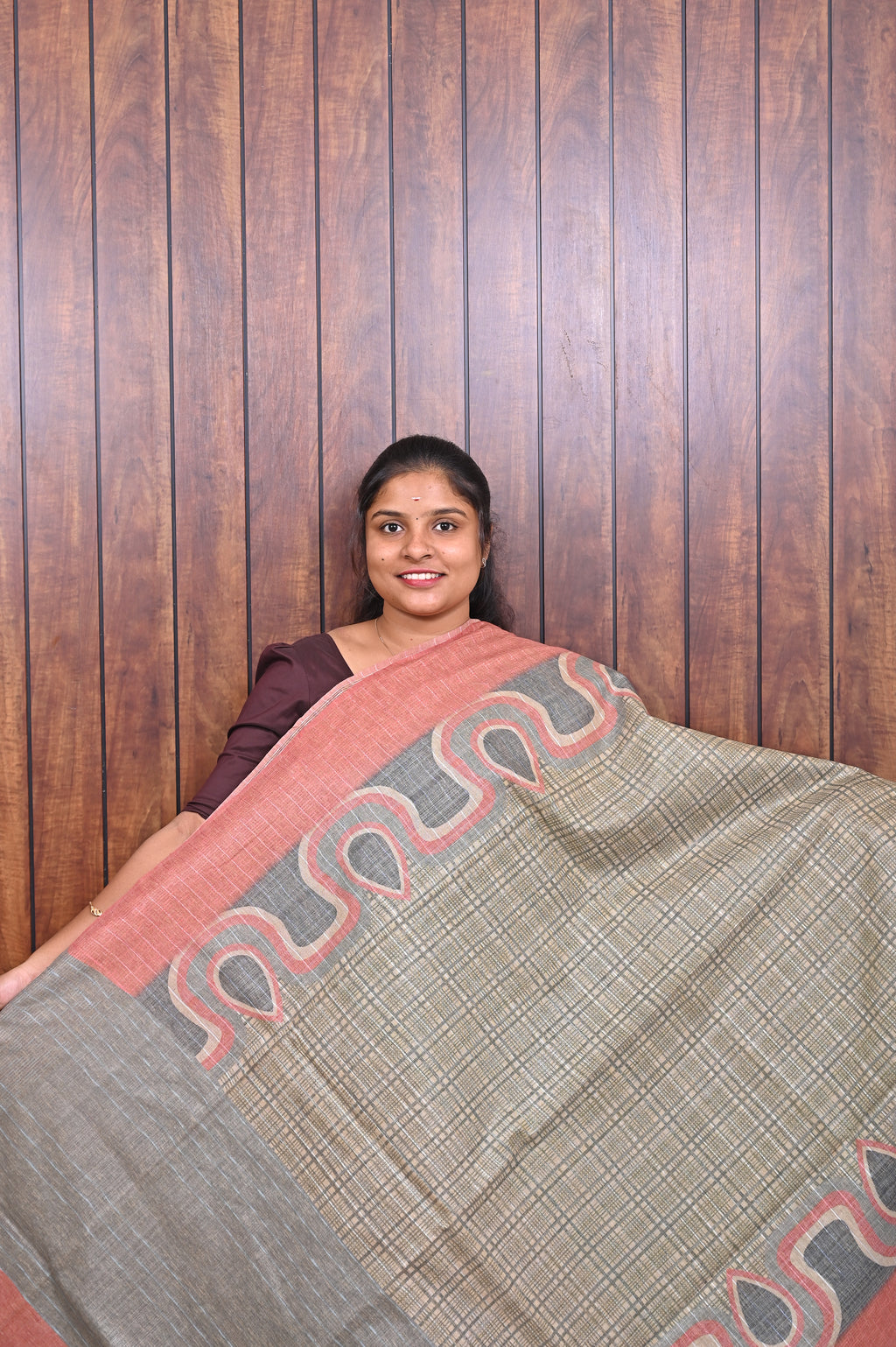 Baswada Cotton Saree SLM-BSW-0005 - Olive grey checks with a salmon border and wave motifs - front view