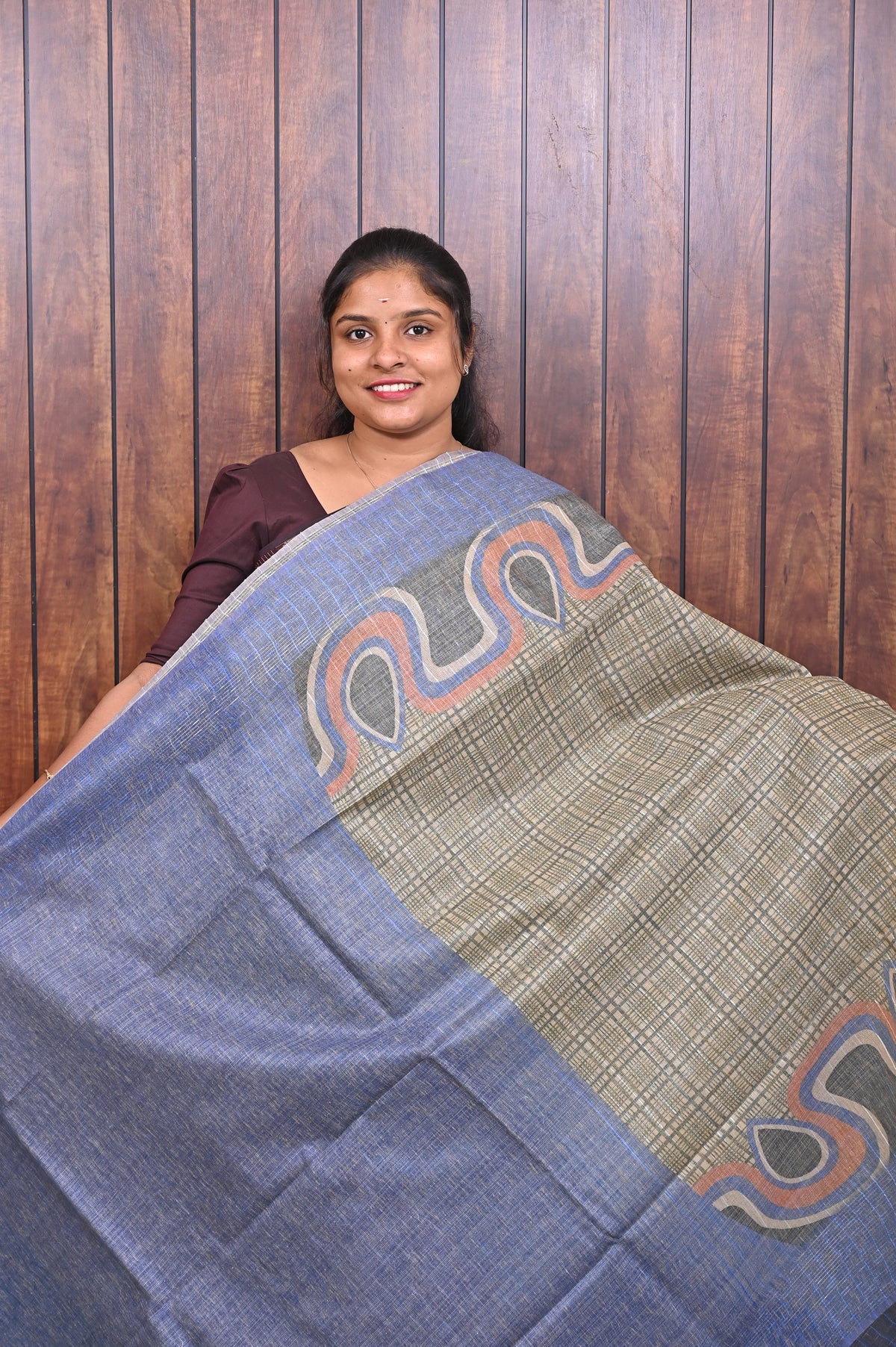 Baswada Cotton Saree SLM-BSW-0006 - Olive checks with a blue and salmon pallu and wave motifs - second view