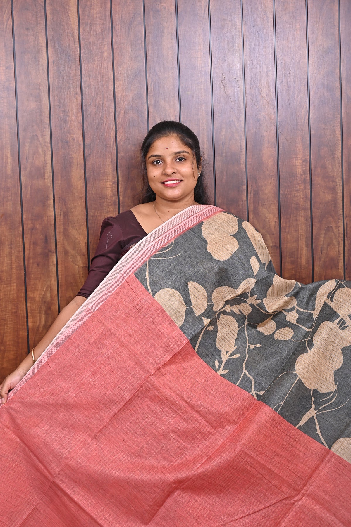 Baswada Cotton Saree SLM-BSW-0009 - Charcoal grey with coral and beige leaf print - second view