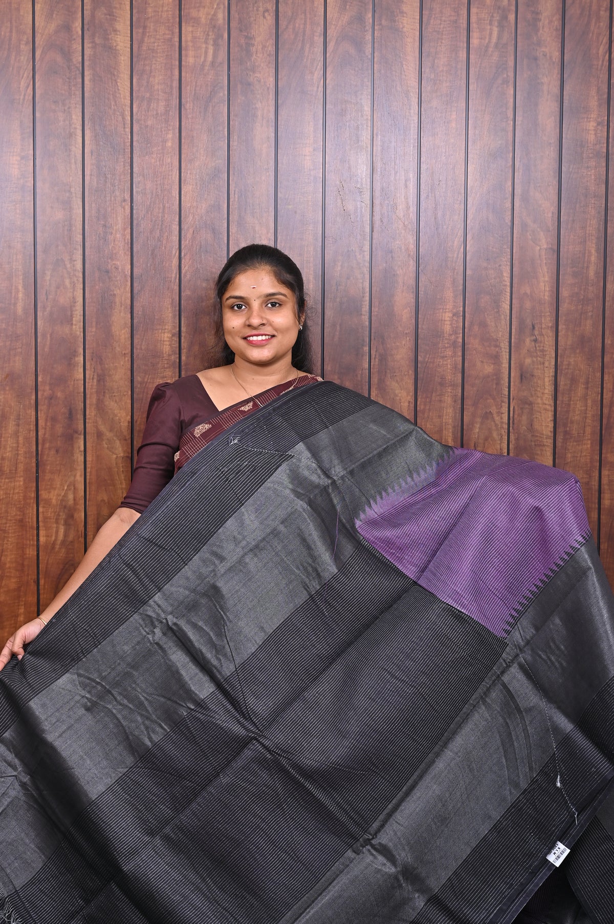 Baswada Cotton Saree SLM-BSW-0014 - Black with a purple pallu - second view