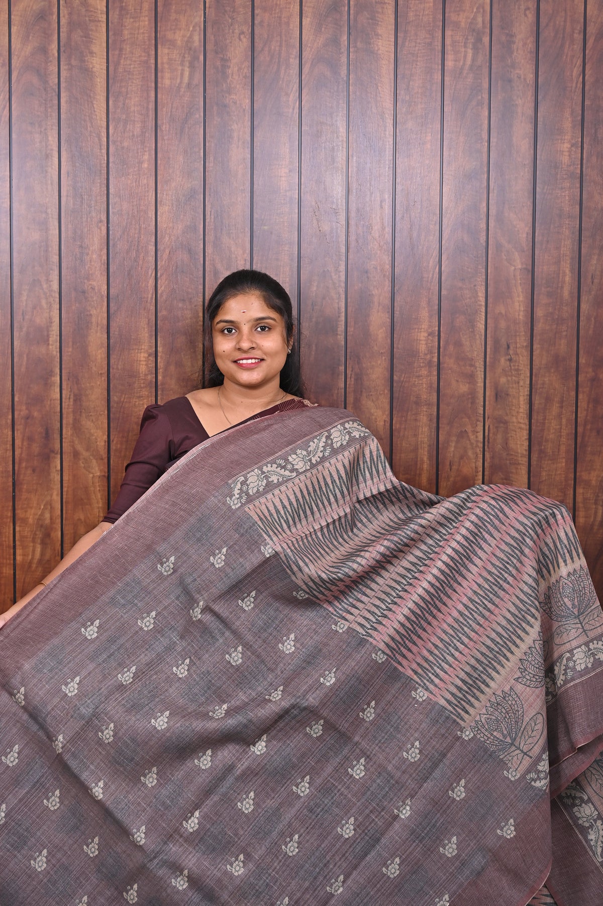 Baswada Cotton Saree SLM-BSW-0015 - Taupe with stripes and a printed border - second view