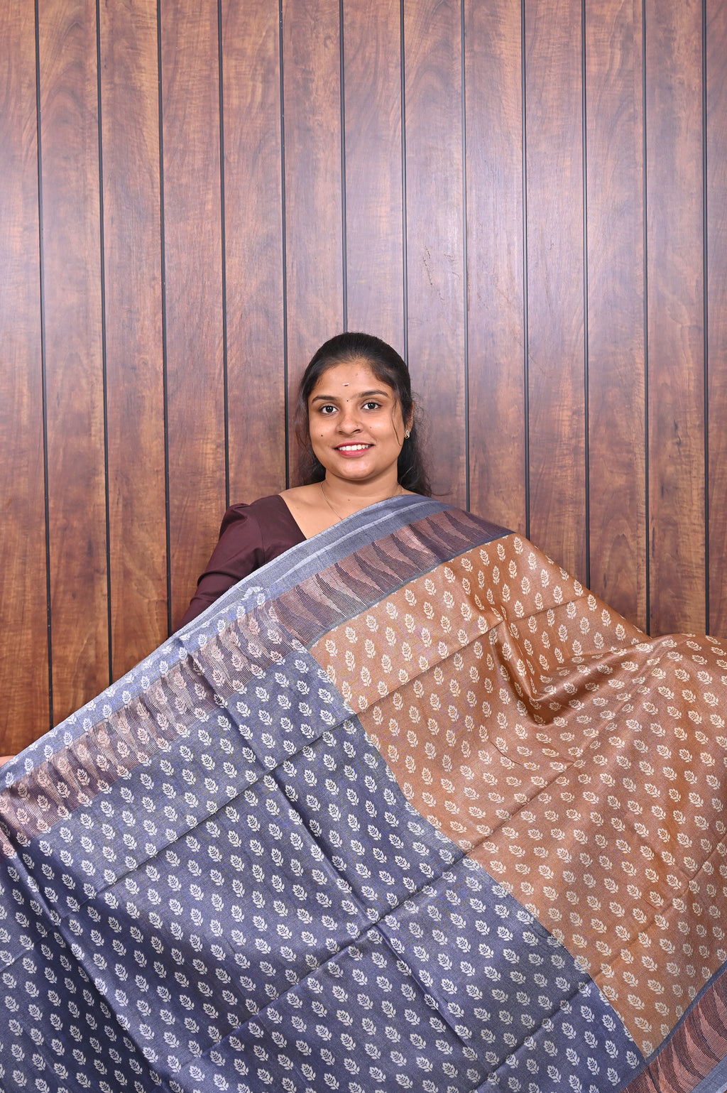 Baswada Cotton Saree SLM-BSW-0020 - Rust brown with an all-over butta print - second view