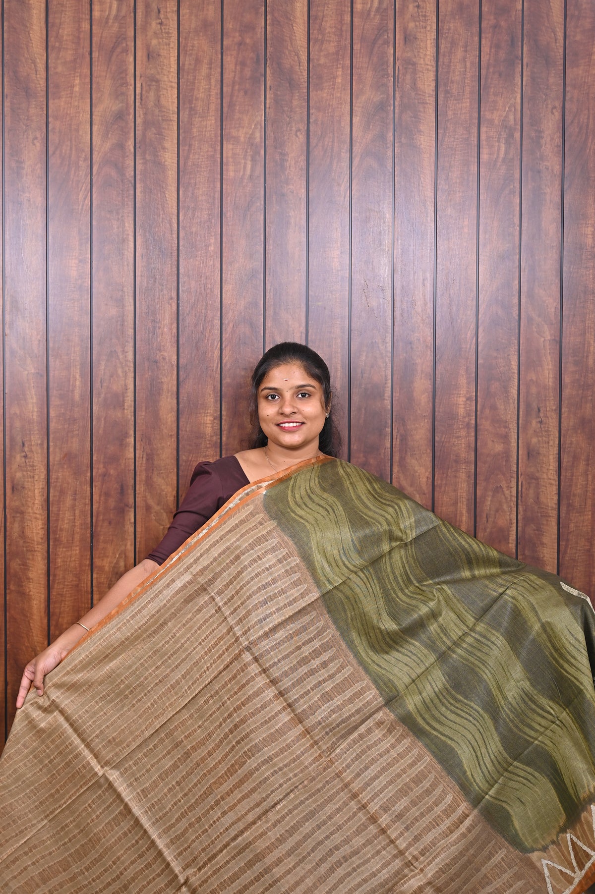 Baswada Cotton Saree SLM-BSW-0028 - Olive green with a printed geometric border - second view