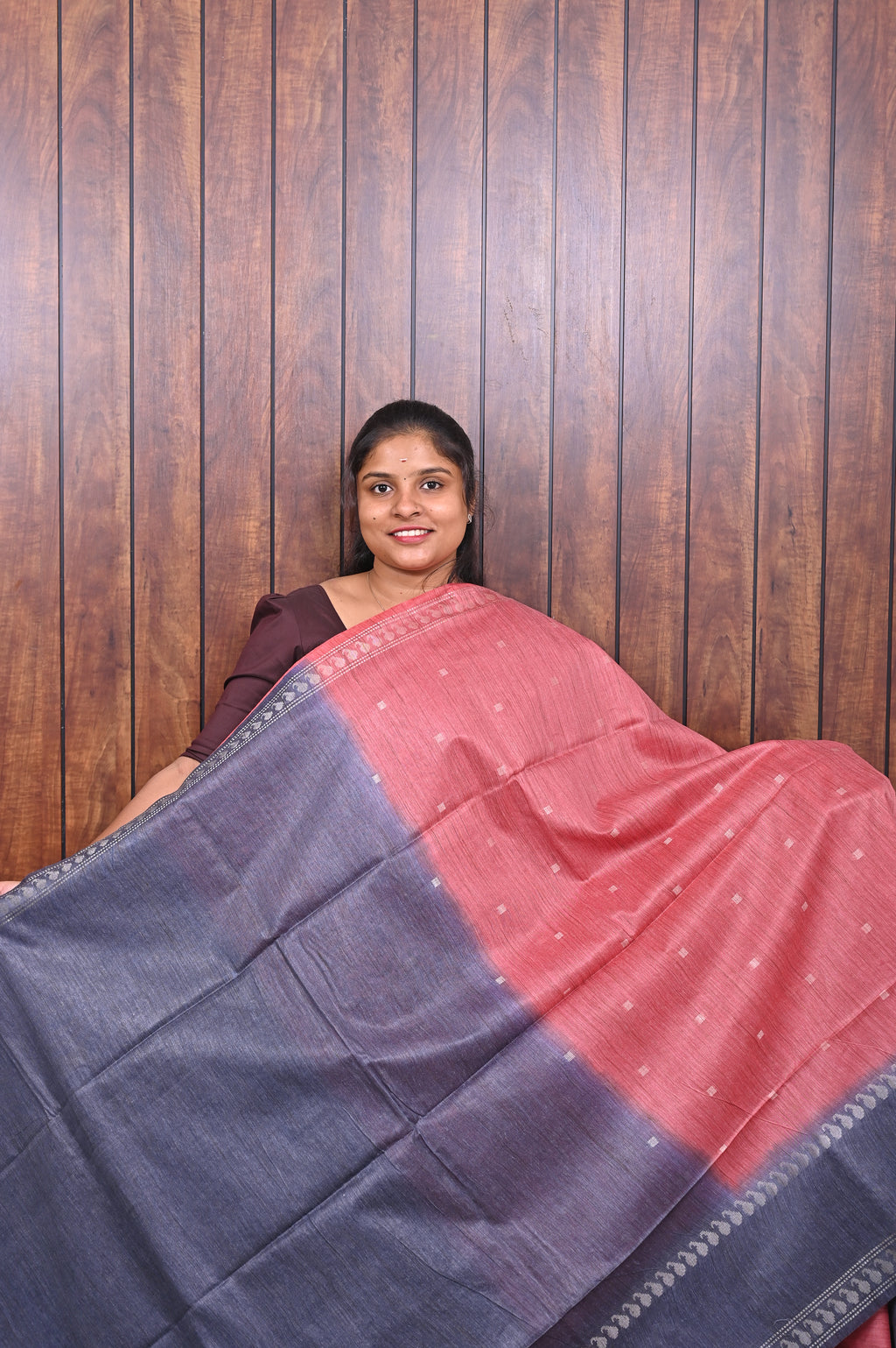 Baswada Cotton Saree SLM-BSW-0031 - Pink with butta motifs and a slate blue pallu - second view