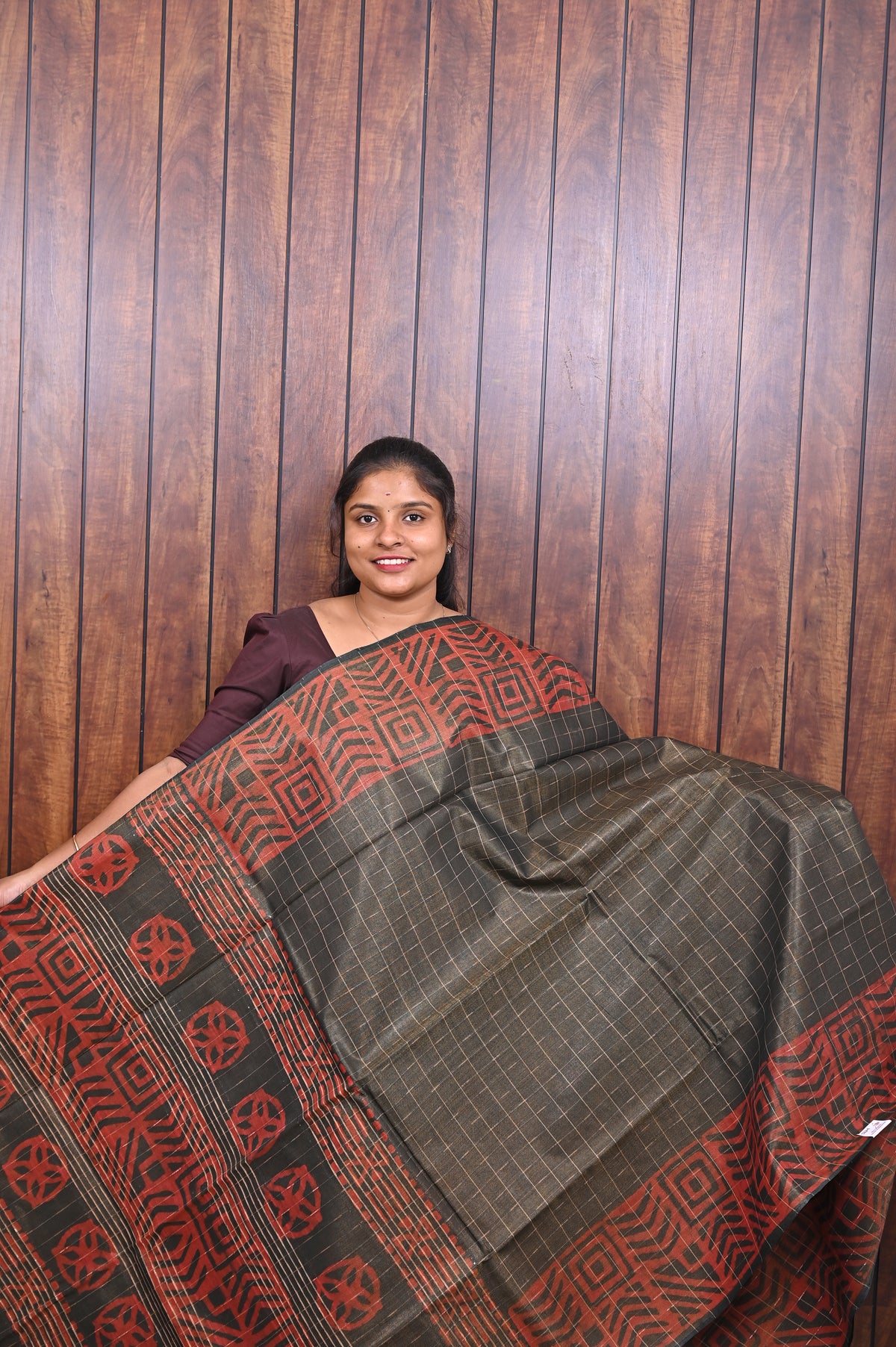 Baswada Cotton Saree SLM-BSW-0056 - Grey-brown checks with a rust printed border - front view