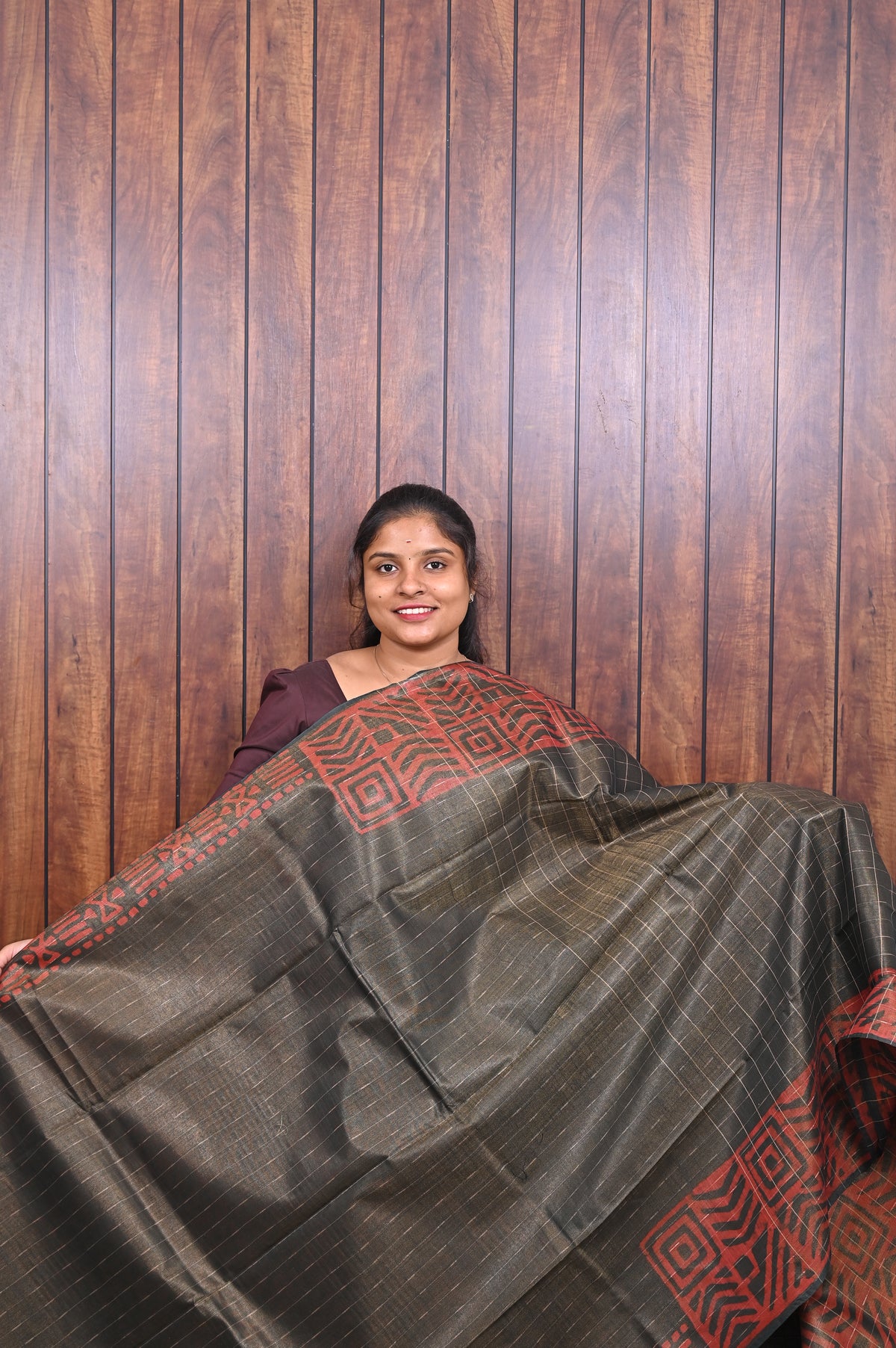 Baswada Cotton Saree SLM-BSW-0056 - Grey-brown checks with a rust printed border - second view