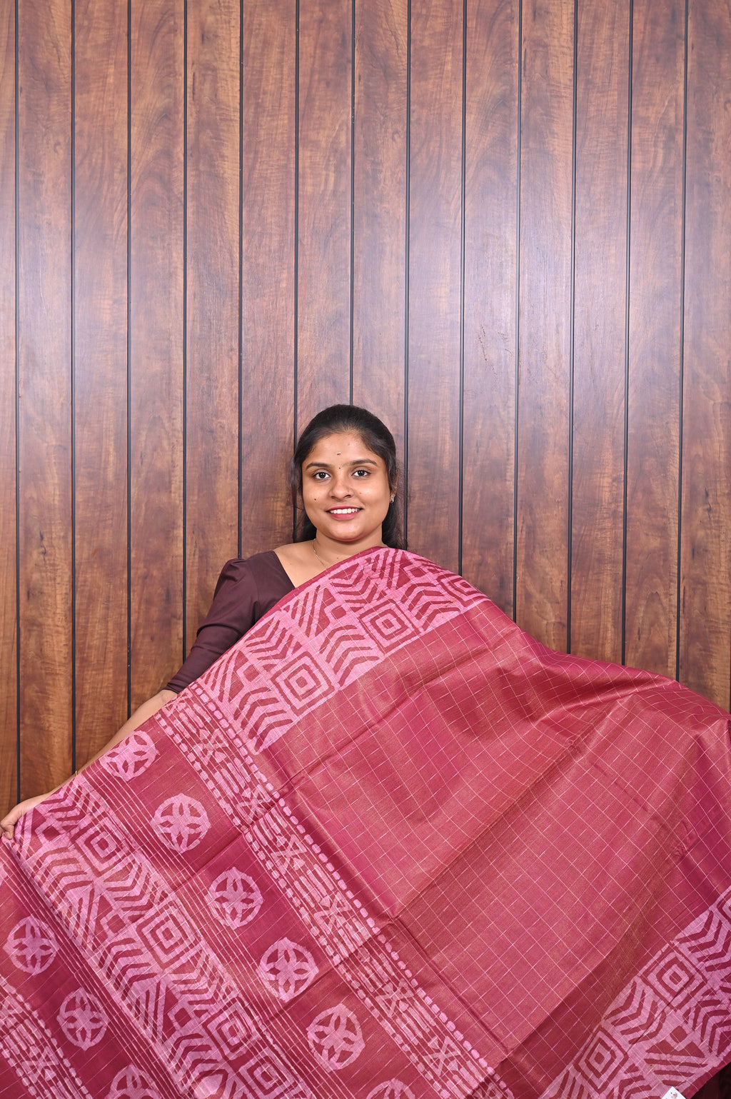 Baswada Cotton Saree SLM-BSW-0059 - Pink checks with a pink printed border - front view