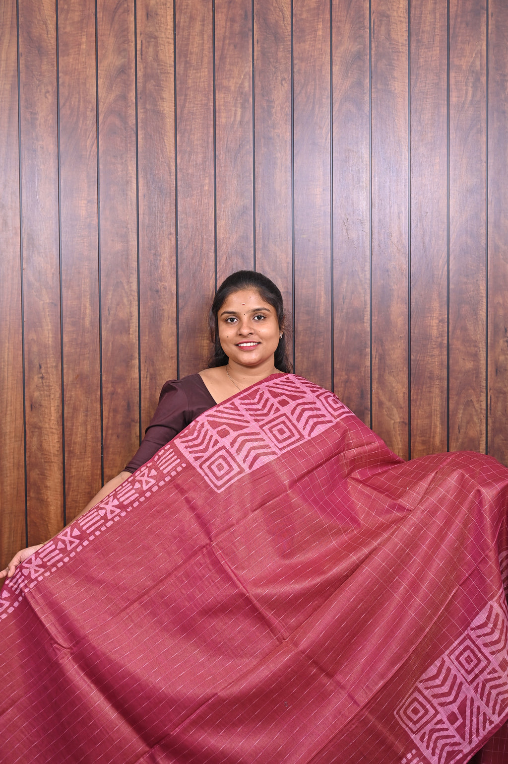 Baswada Cotton Saree SLM-BSW-0059 - Pink checks with a pink printed border - second view