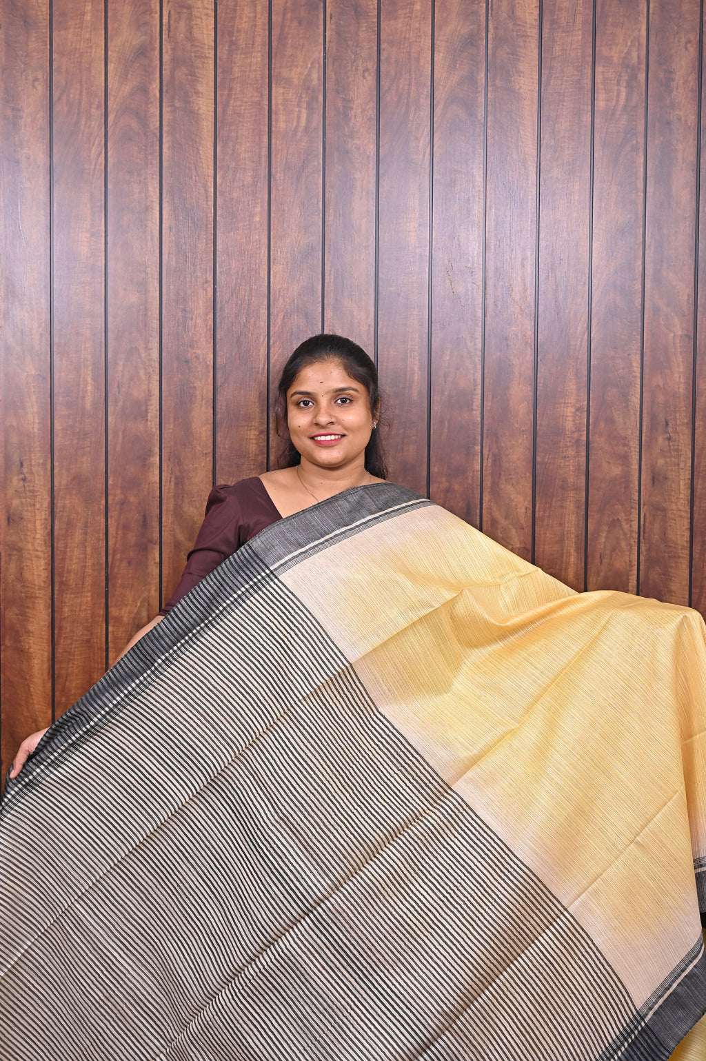 Baswada Cotton Saree SLM-BSW-0073 - Butter yellow with a black striped pallu - second view
