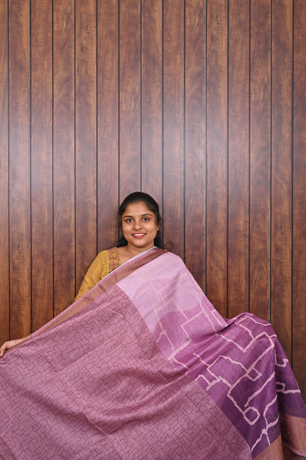 Chanderi Saree SLM-CHN-0005 - Purple with a geometric line pattern - second view