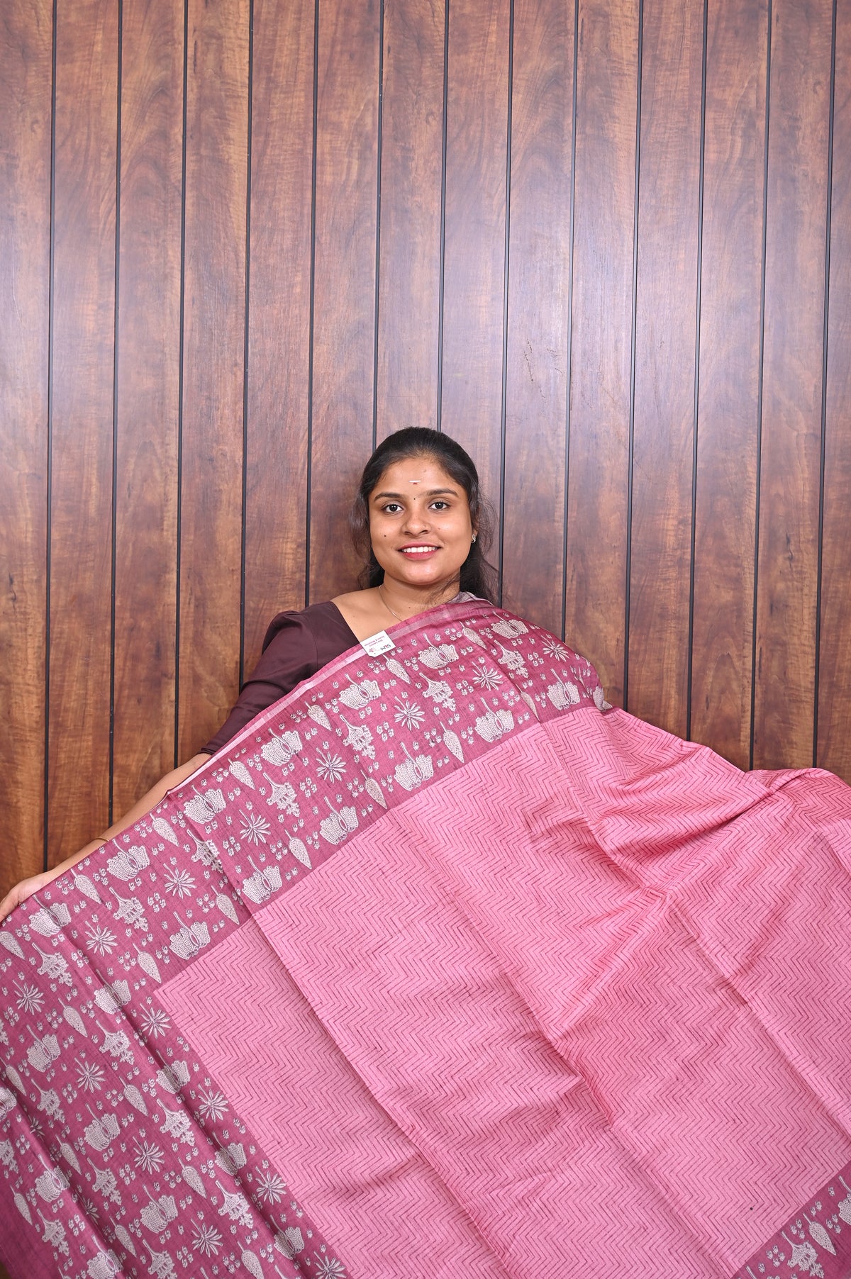 Chanderi Saree SLM-CHN-0022 - Pink with a maroon printed border - front view