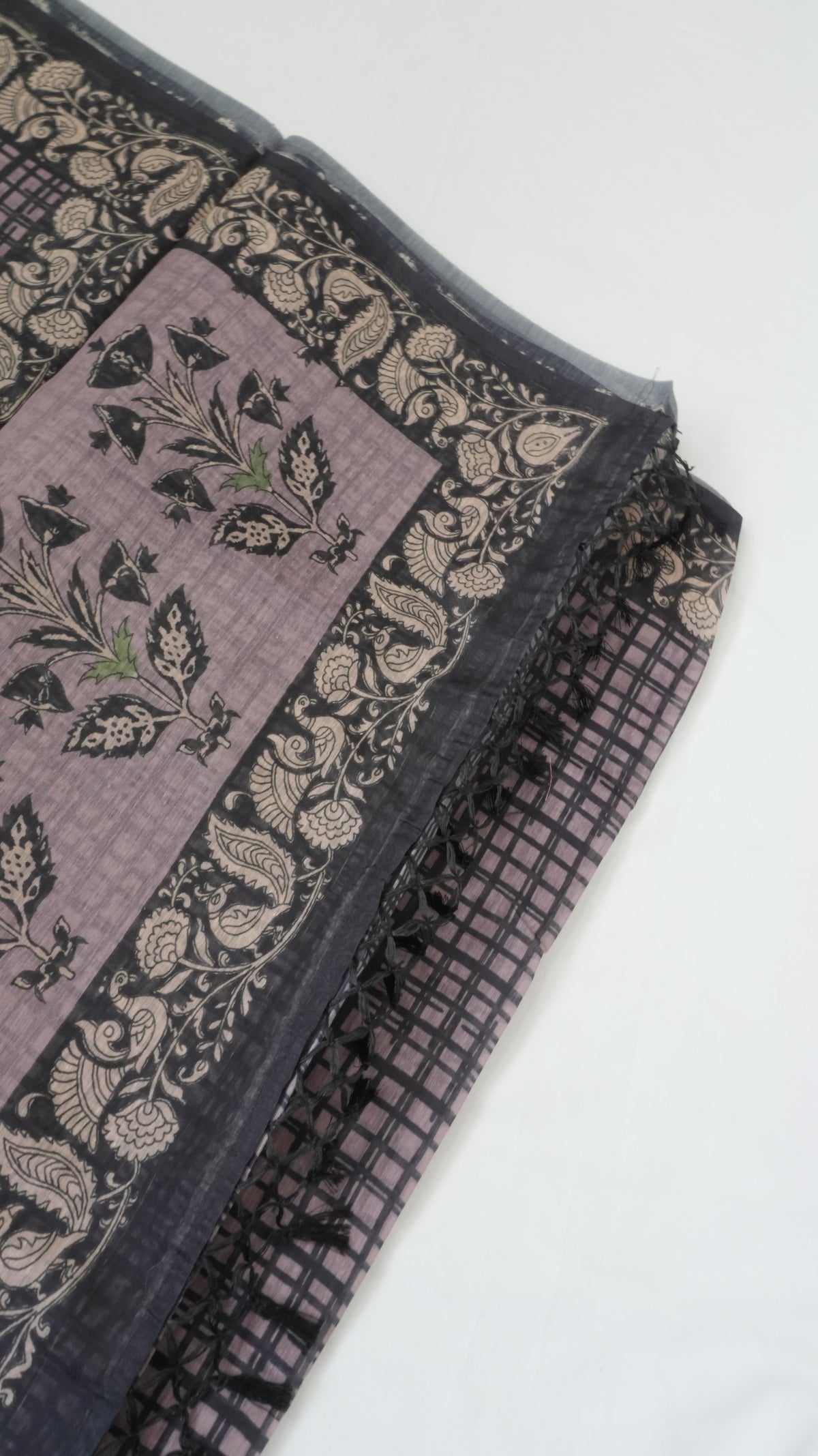 Chanderi Saree SLM-CHN-0042 - Black checks with a paisley border - second view