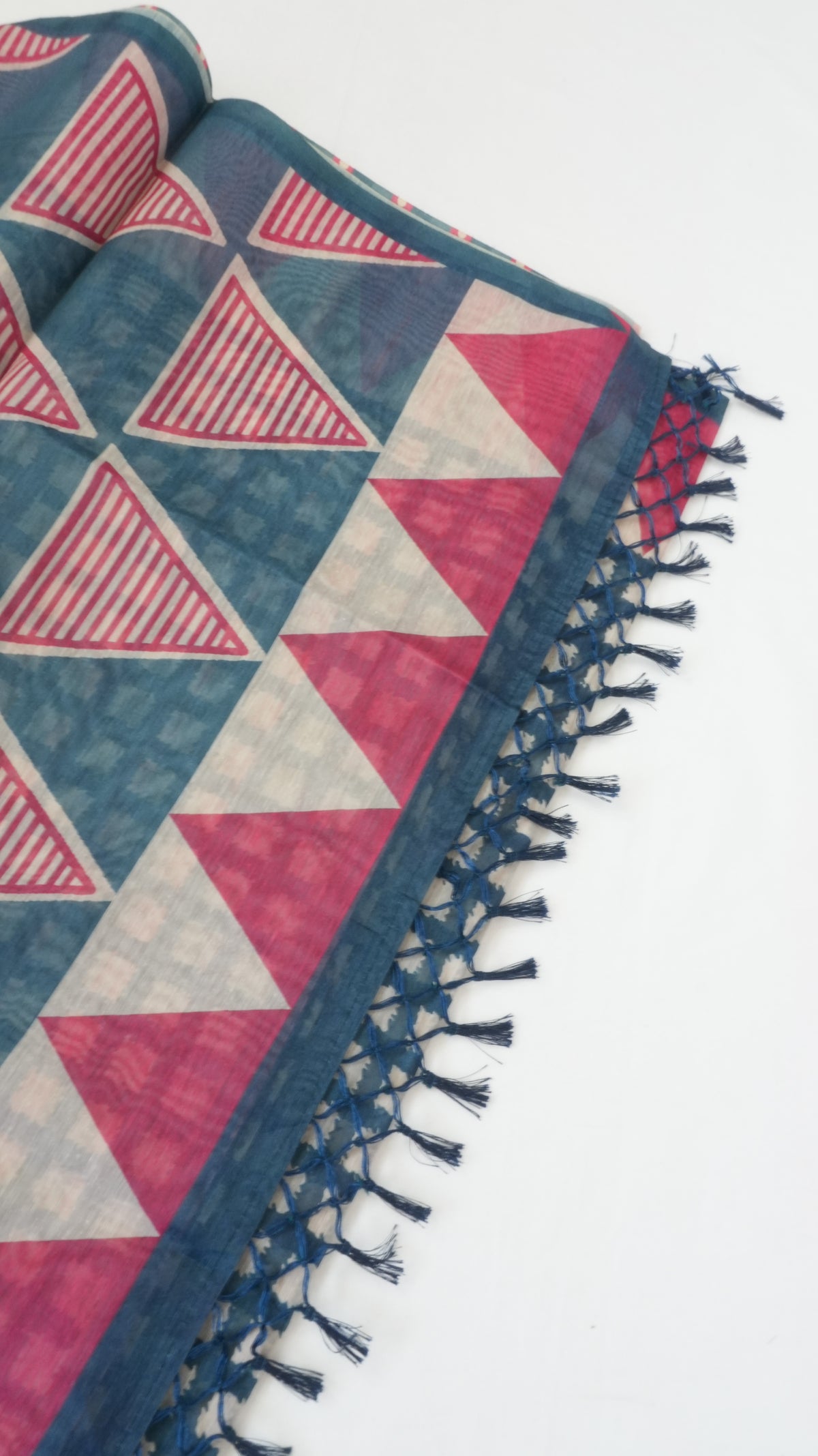 Chanderi Saree SLM-CHN-0045 - Navy and beige checks with a pink temple border - second view