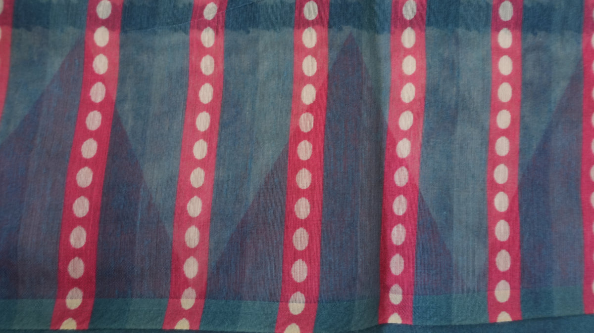 Chanderi Saree SLM-CHN-0045 - Navy and beige checks with a pink temple border - detail view