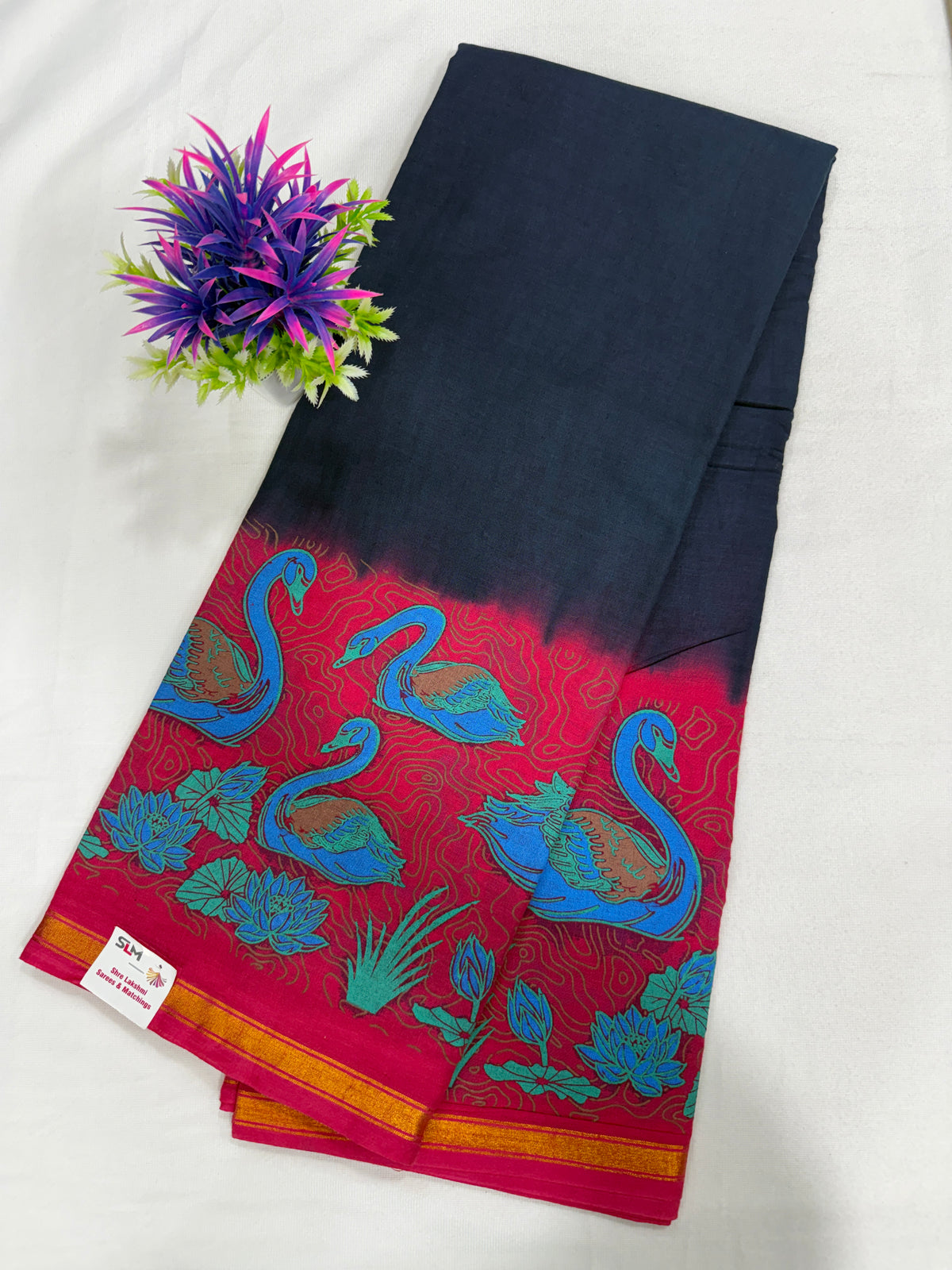 Cotton Saree SLM-CTN-0003 - Navy and red with a swan print border
