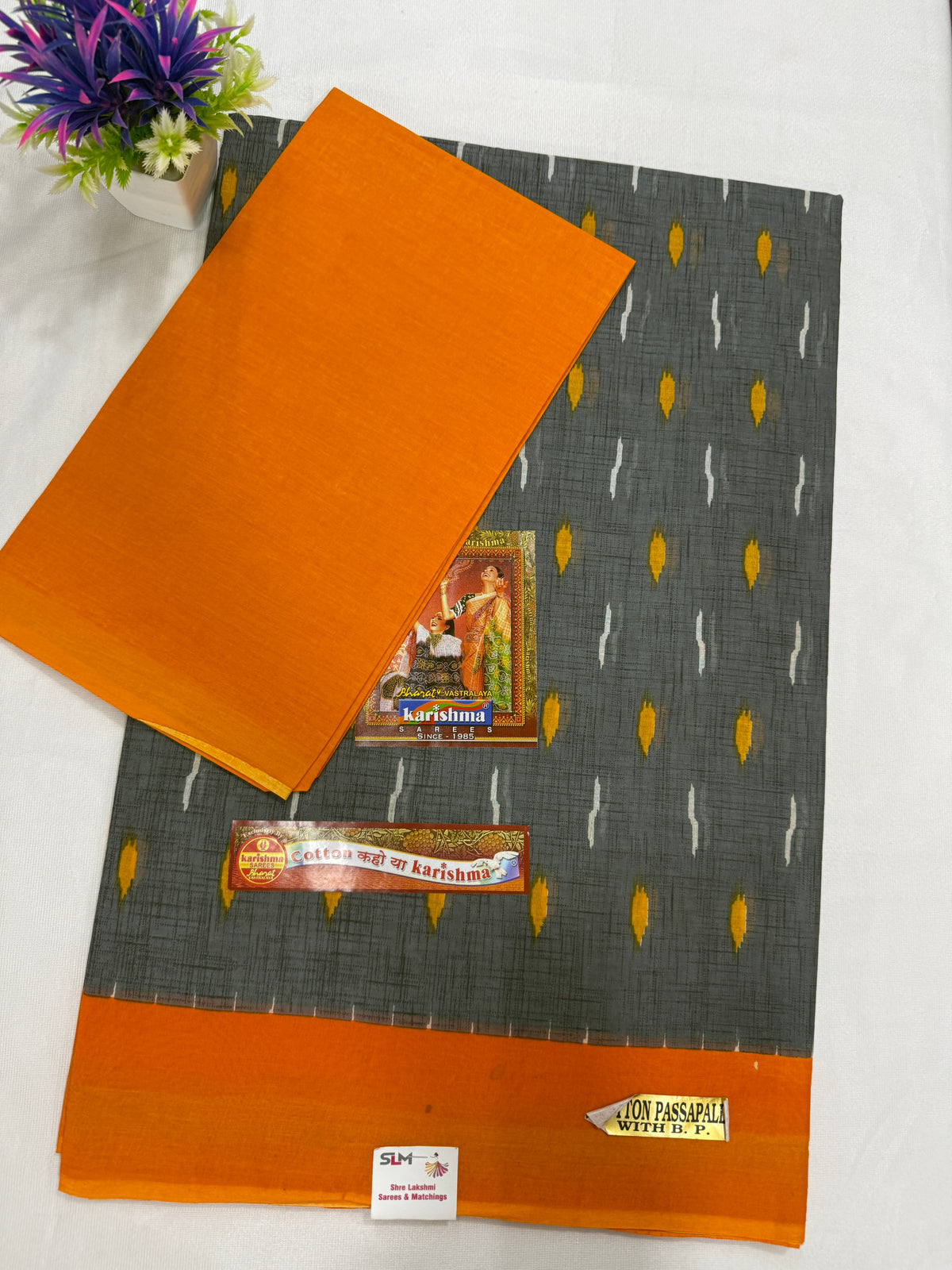 Cotton Saree SLM-CTN-0027 - Grey with an orange border and blouse