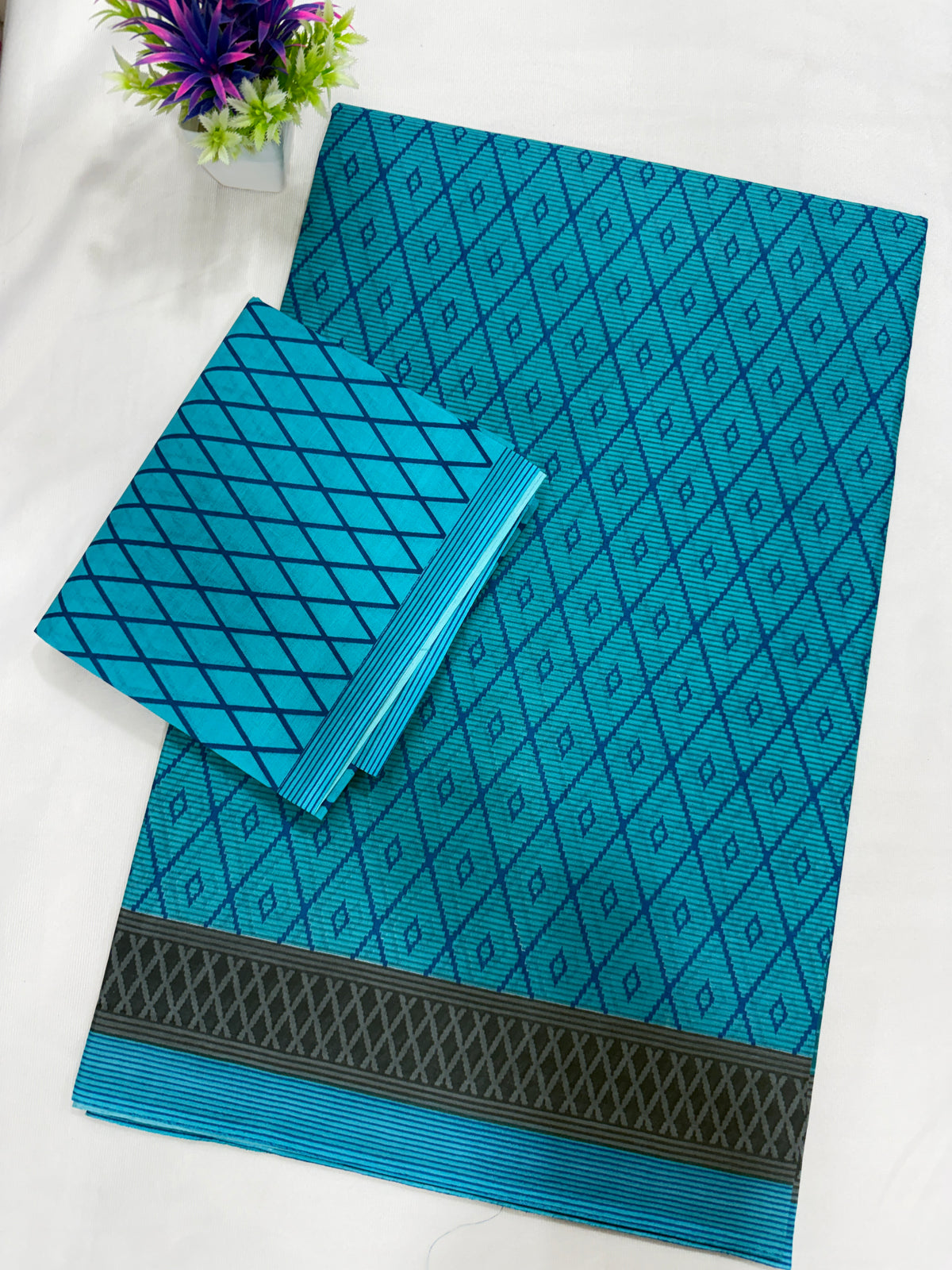 Cotton Saree SLM-CTN-0038 - Turquoise with a lattice print