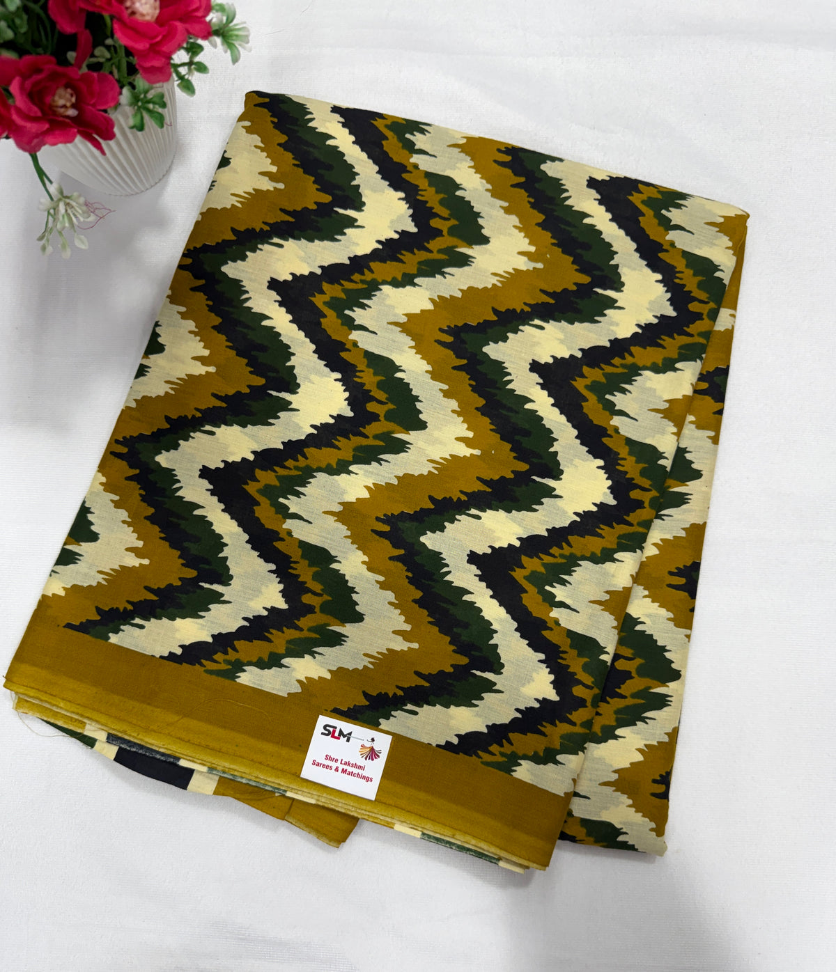 Cotton Saree SLM-CTN-0053 - Olive and cream zigzag print