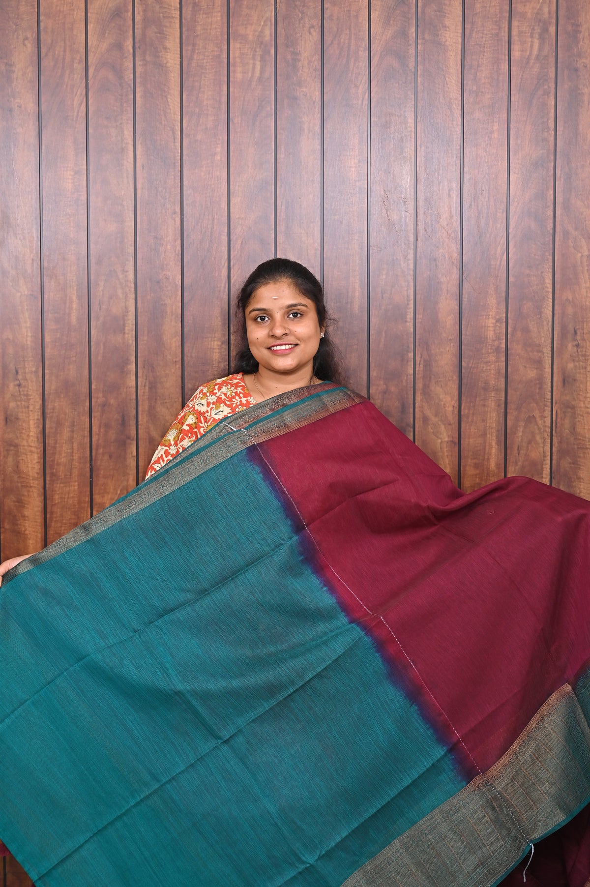 Jute Banarasi Saree SLM-JBN-0010 - Wine red with a sea green border - second view