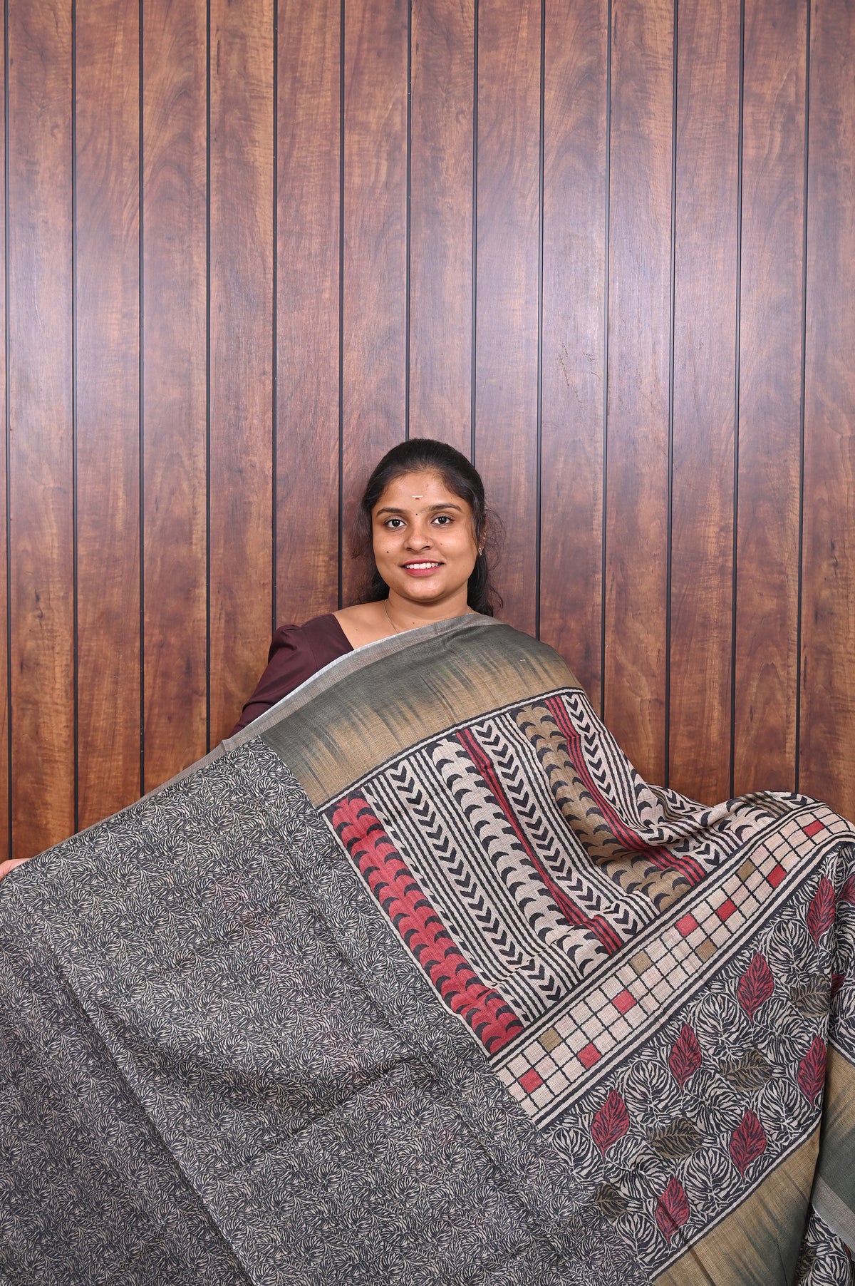 Kota Manipuri Saree SLM-KTM-0018 - Olive grey with a printed patterned pallu - second view