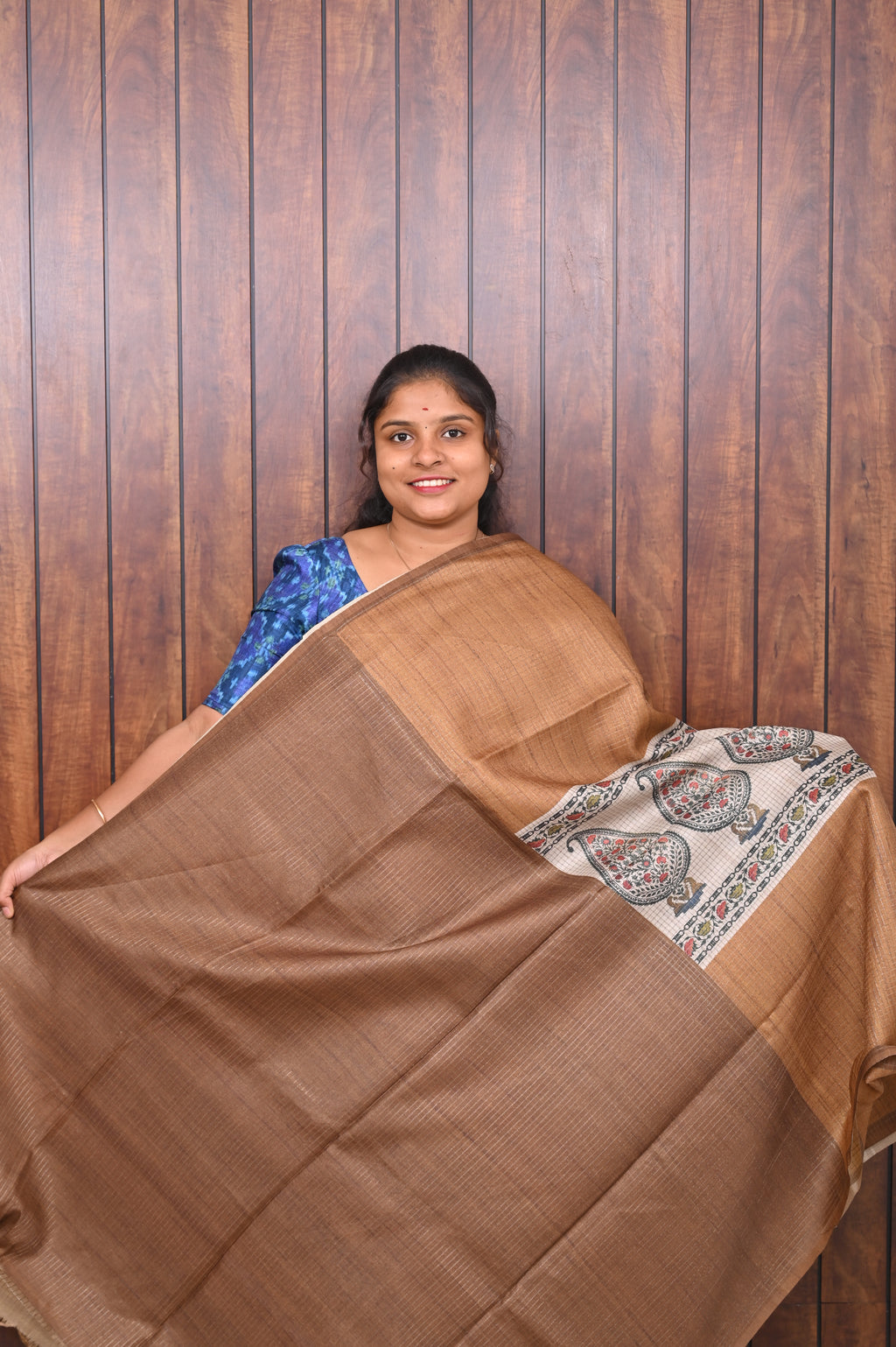 Kota Tussar Saree SLM-KTS-0002 - Caramel brown with a cream pallu of paisley motifs - second view
