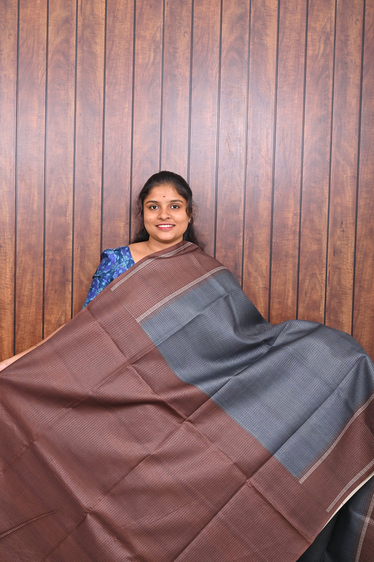 Kota Tussar Saree SLM-KTS-0010 - Steel grey with a brown striped border - second view