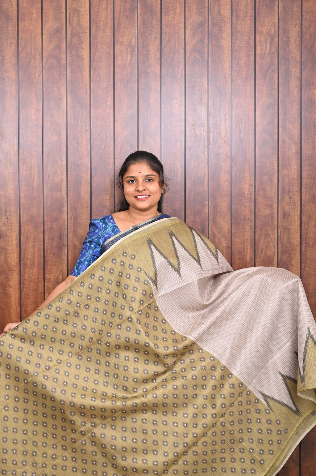 Kota Tussar Saree SLM-KTS-0015 - Off-white with an olive temple border - second view