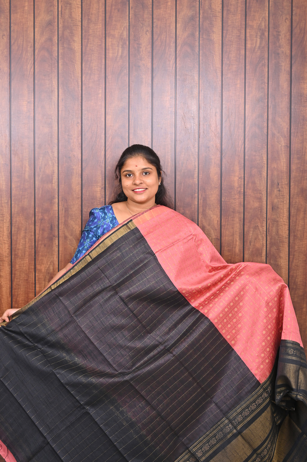 Raw Silk Saree SLM-RSL-0003 - Peach pink with a black temple border and pallu - second view