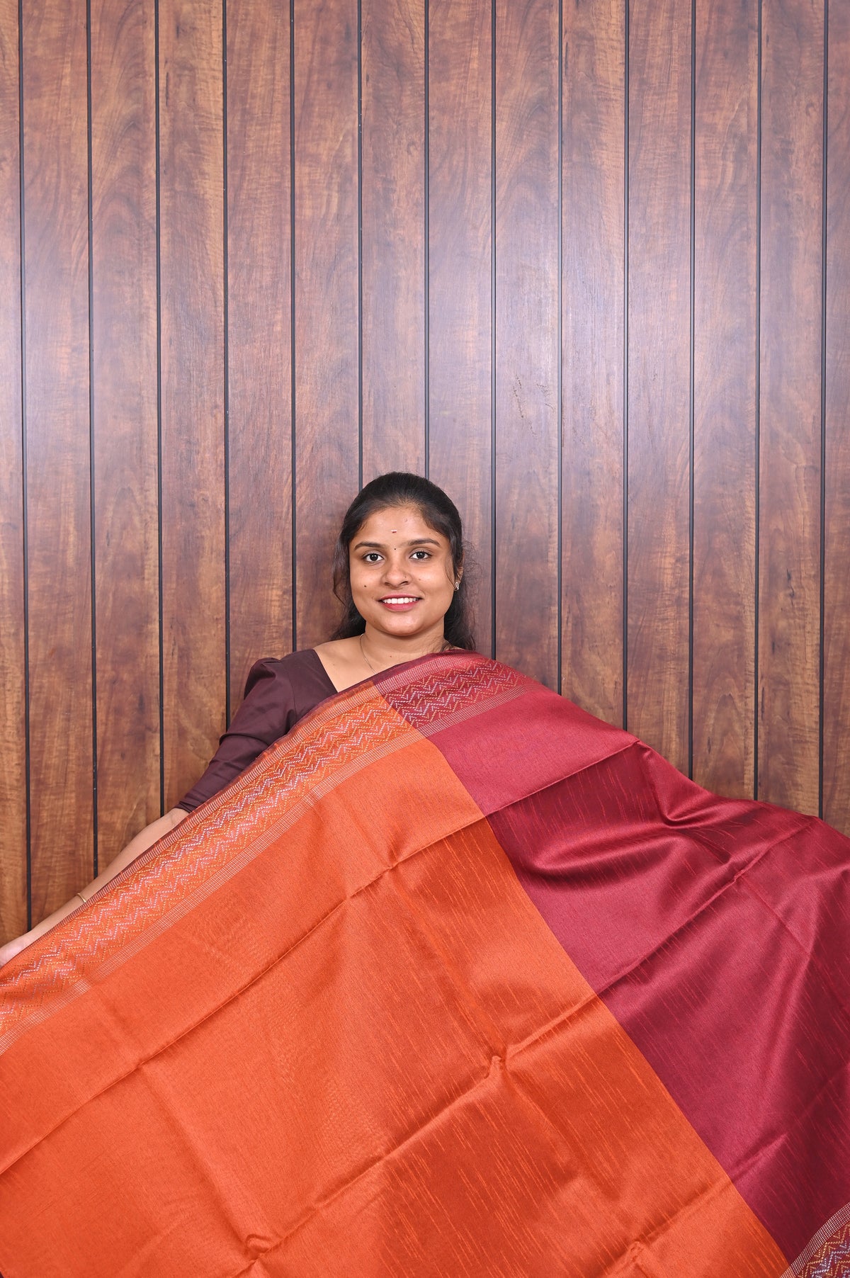 Raw Silk Saree SLM-RSL-0015 - Maroon red with an orange border - second view