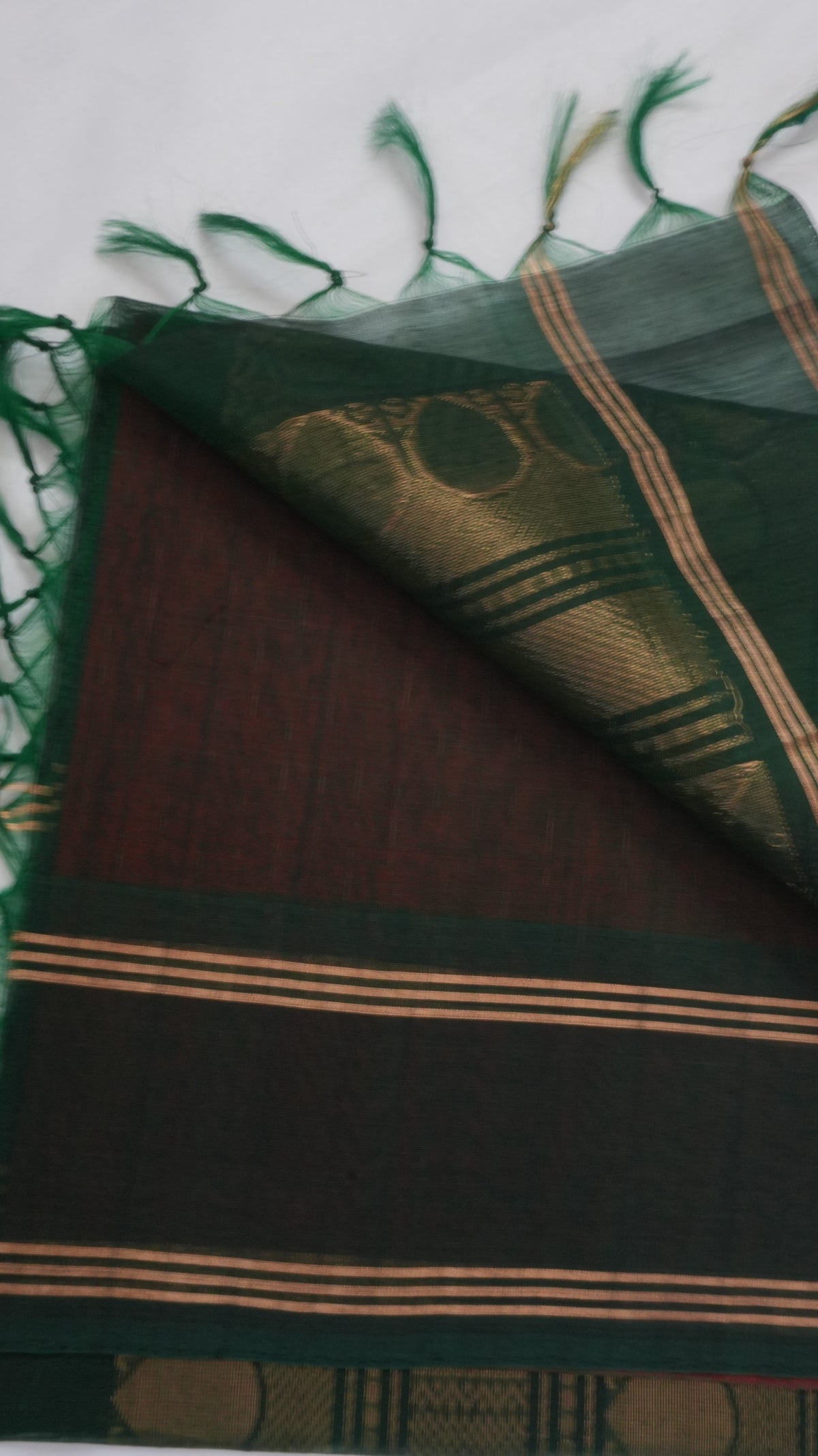 Silk Cotton Saree SLM-SCT-0009 - Red with a green border and pallu - detail view
