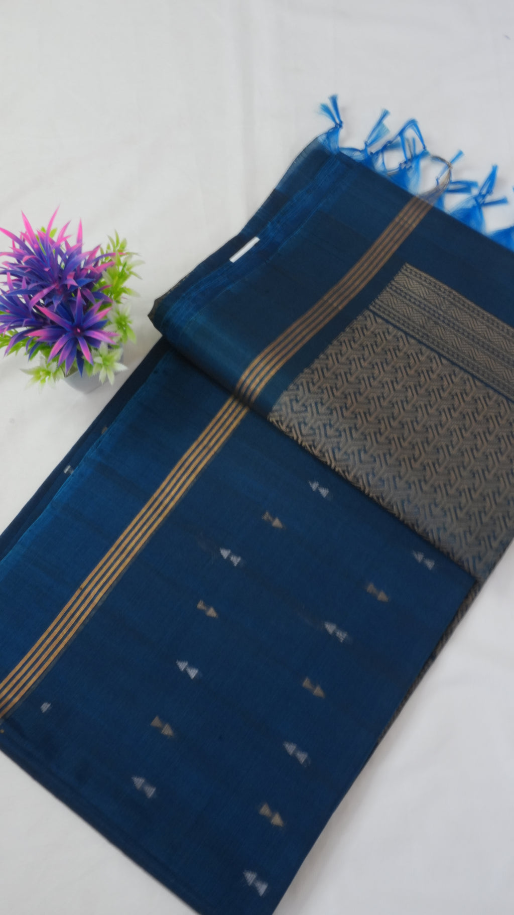 Silk Cotton Saree SLM-SCT-0011 - Peacock blue with butta motifs and a woven pallu - front view