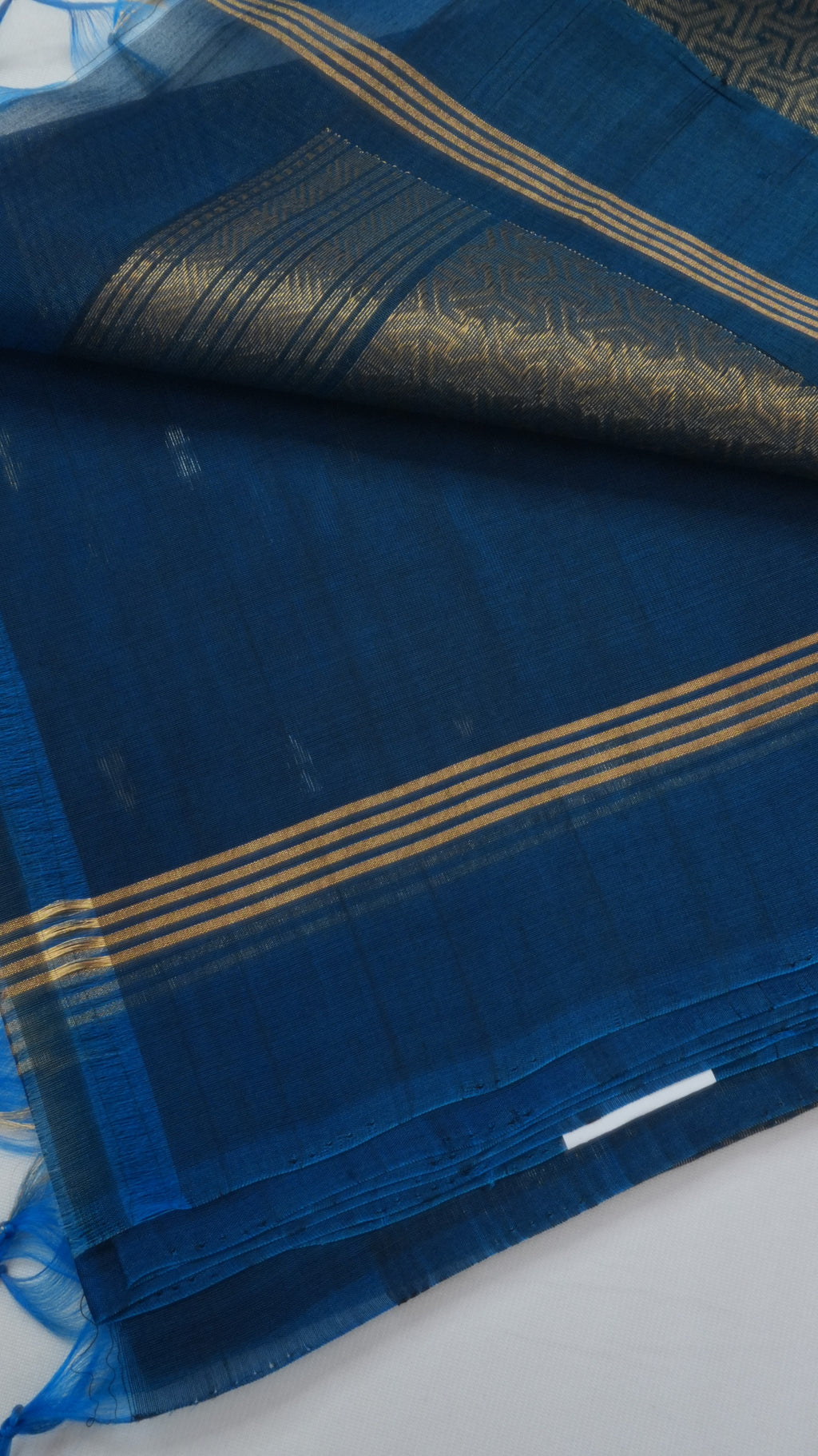 Silk Cotton Saree SLM-SCT-0011 - Peacock blue with butta motifs and a woven pallu - detail view