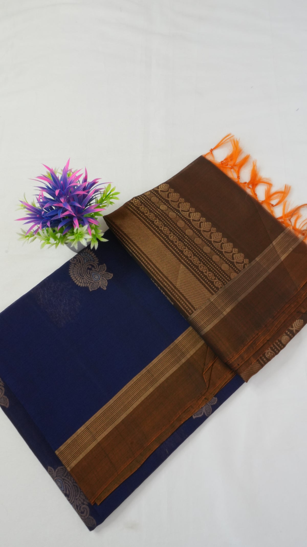 Silk Cotton Saree SLM-SCT-0014 - Navy blue with a brown border and pallu - front view