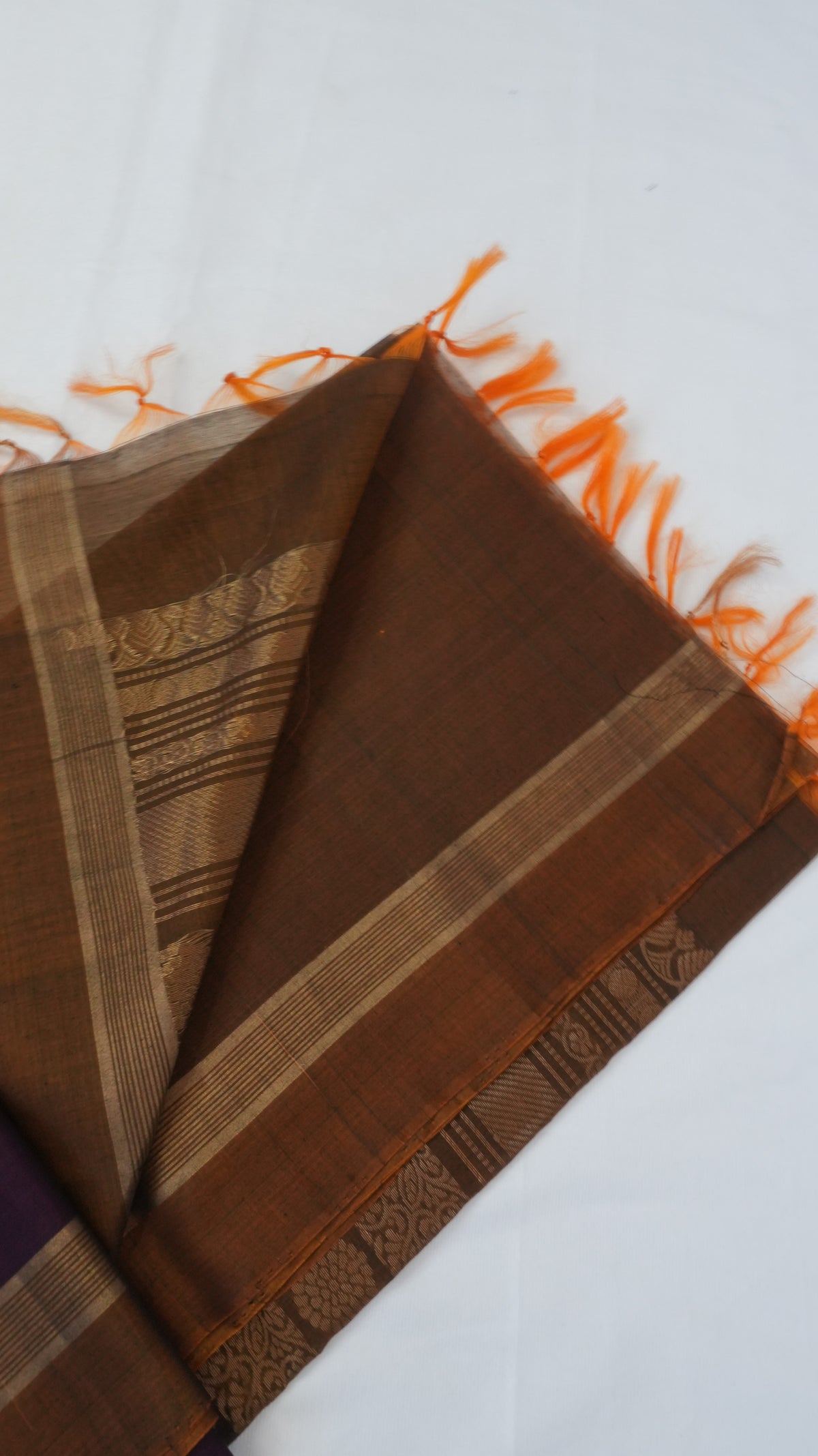 Silk Cotton Saree SLM-SCT-0015 - Wine with a brown border and pallu - detail view