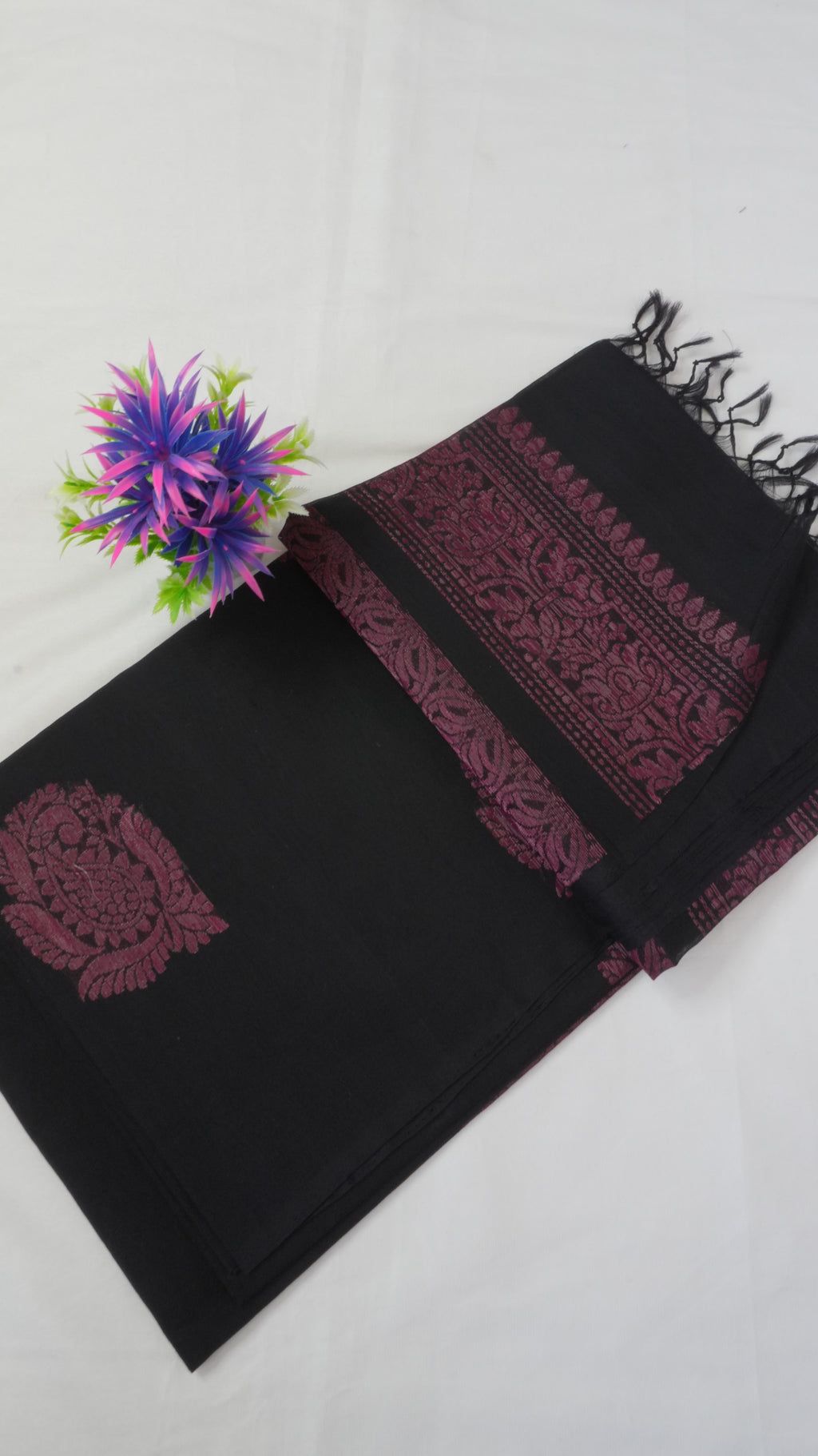 Silk Cotton Saree SLM-SCT-0016 - Black with pink woven motifs - front view