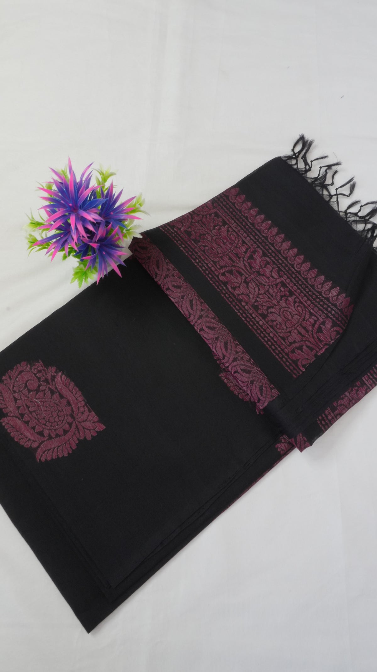 Silk Cotton Saree SLM-SCT-0016 - Black with pink woven motifs - front view