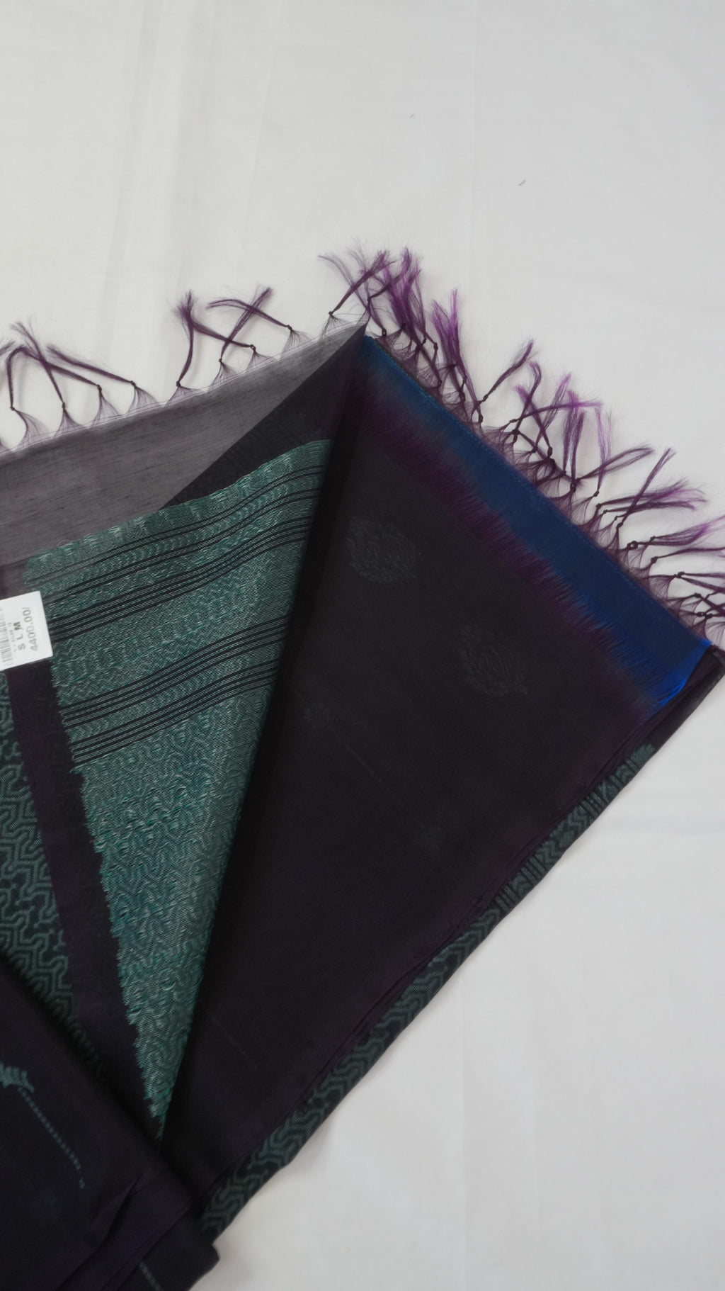 Silk Cotton Saree SLM-SCT-0018 - Aubergine with green woven motifs - detail view