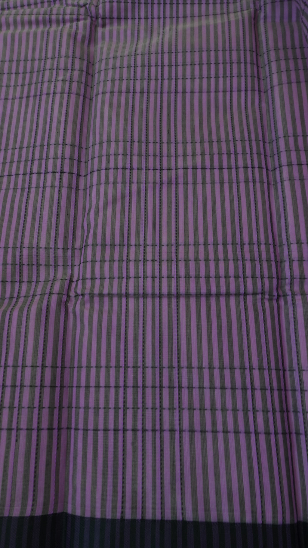 Silk Cotton Saree SLM-SCT-0021 - Lilac checks with a purple border - detail view