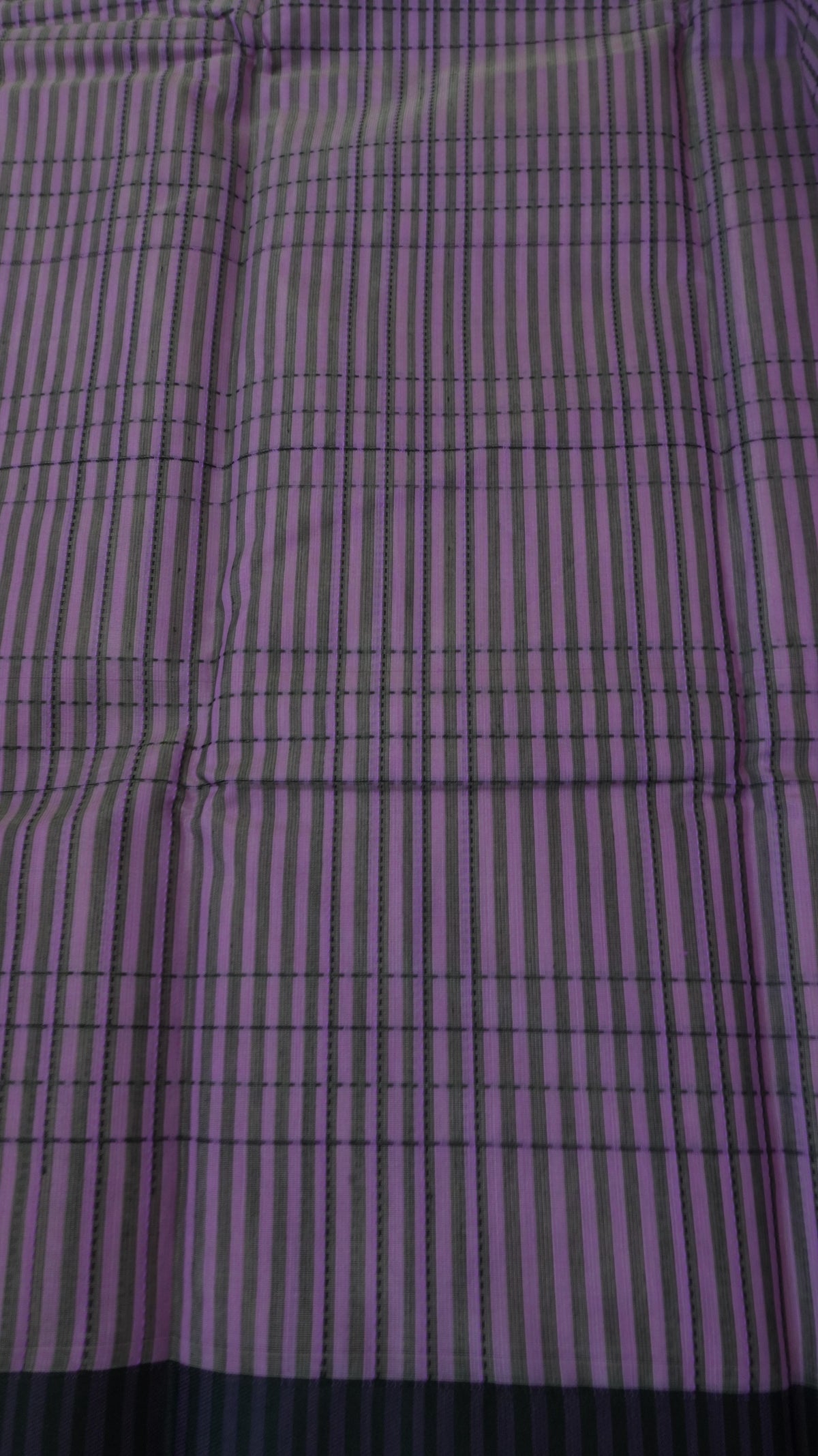 Silk Cotton Saree SLM-SCT-0021 - Lilac checks with a purple border - detail view