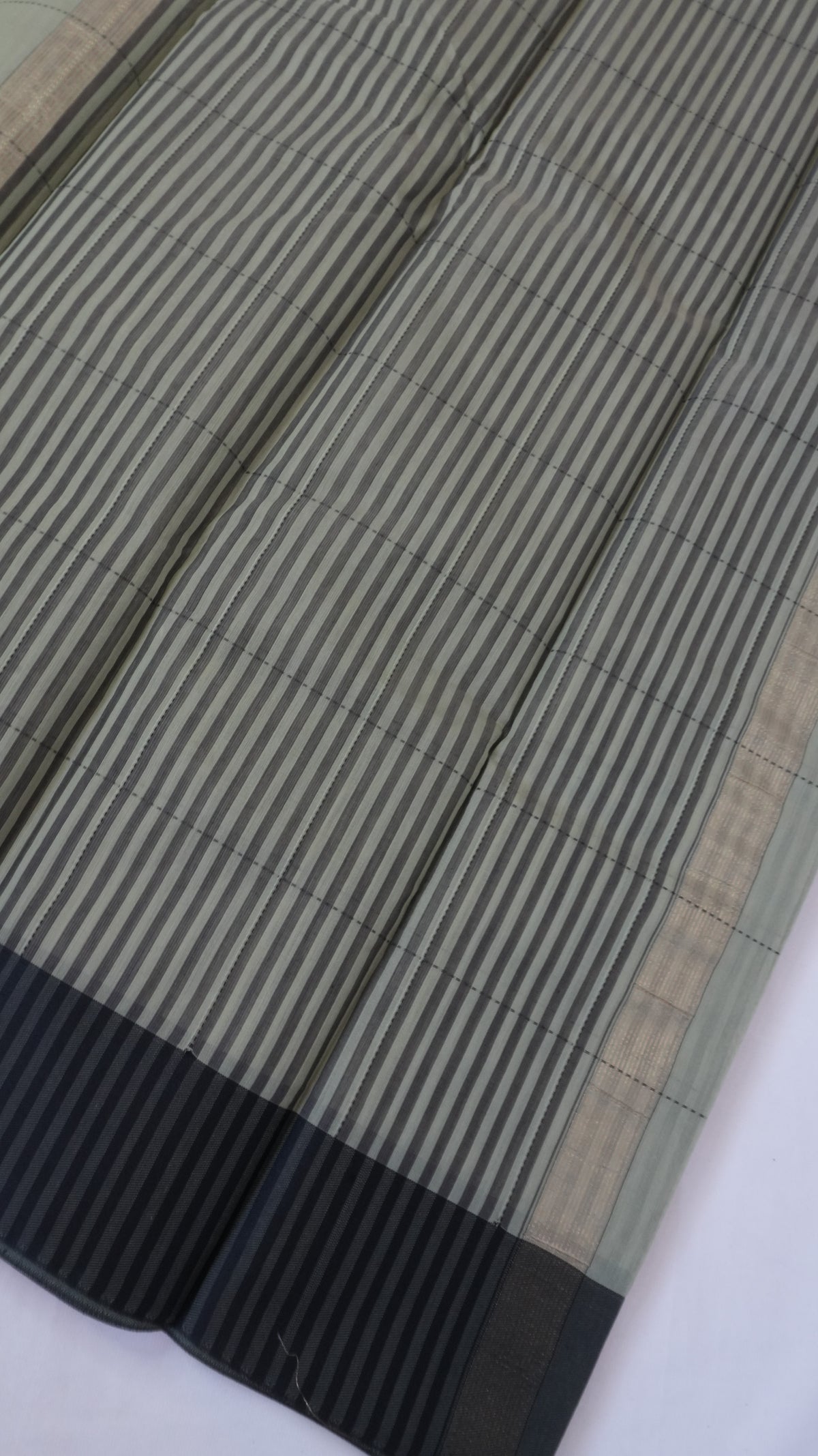 Silk Cotton Saree SLM-SCT-0023 - Pista green checks with a grey border - second view